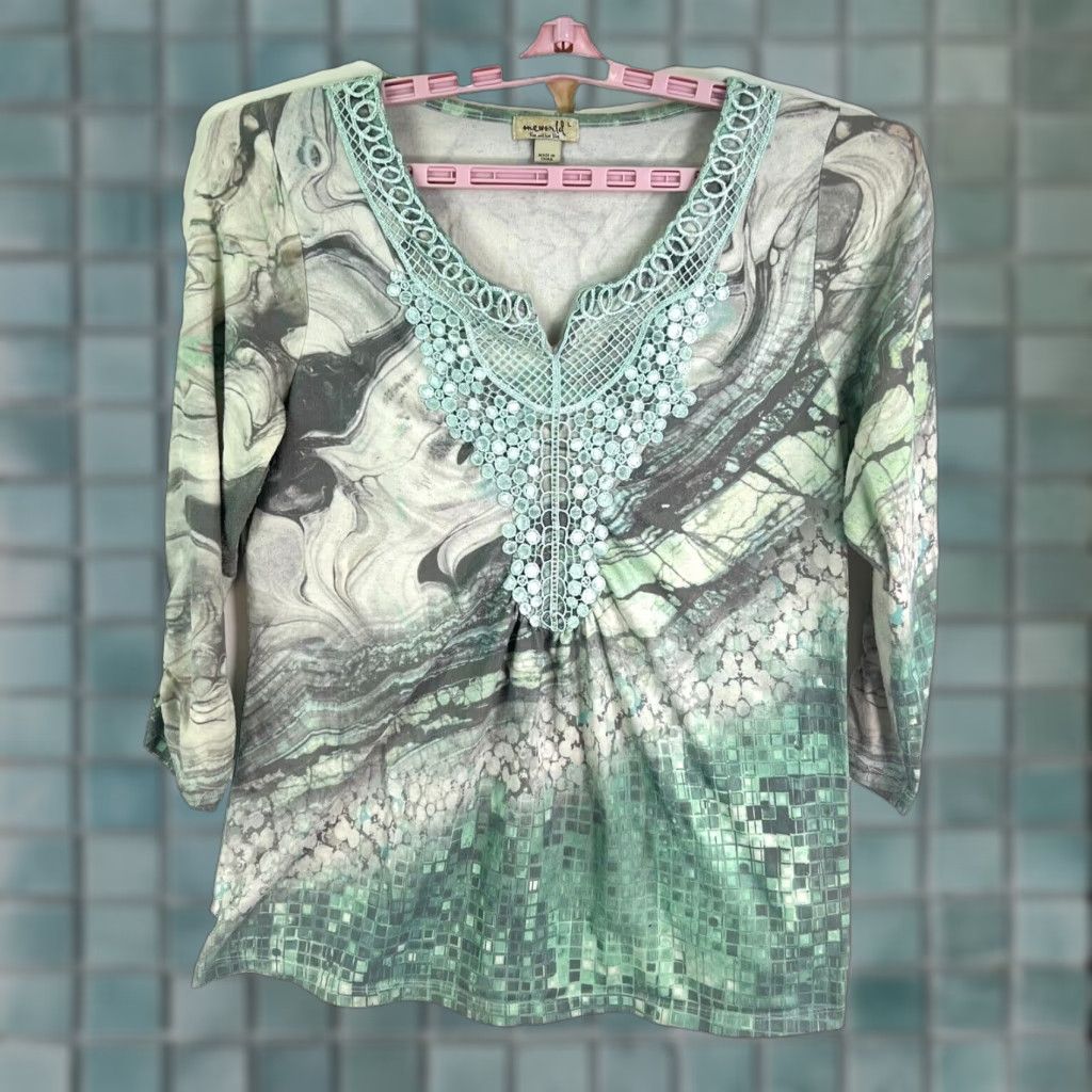 Vintage One World Crocheted V-Neck Top Womens Size L Green Size L / US 10 / IT 46 - 1 Thumbnail
