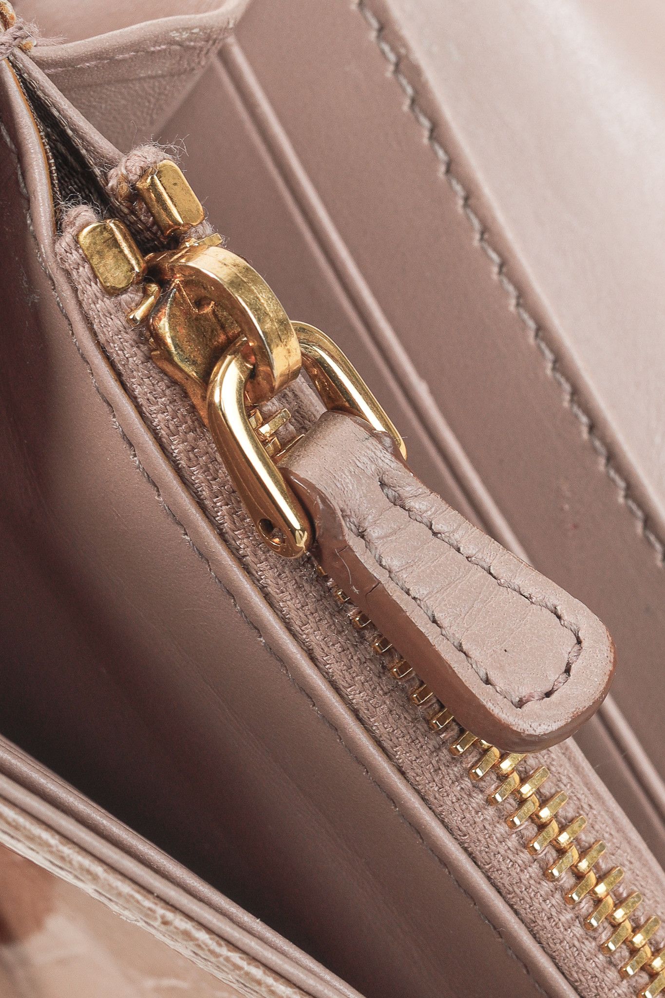 Miu Miu Miu Miu Croc Embossed Long Continental Blush Pink Wallet Size ONE SIZE - 8 Thumbnail