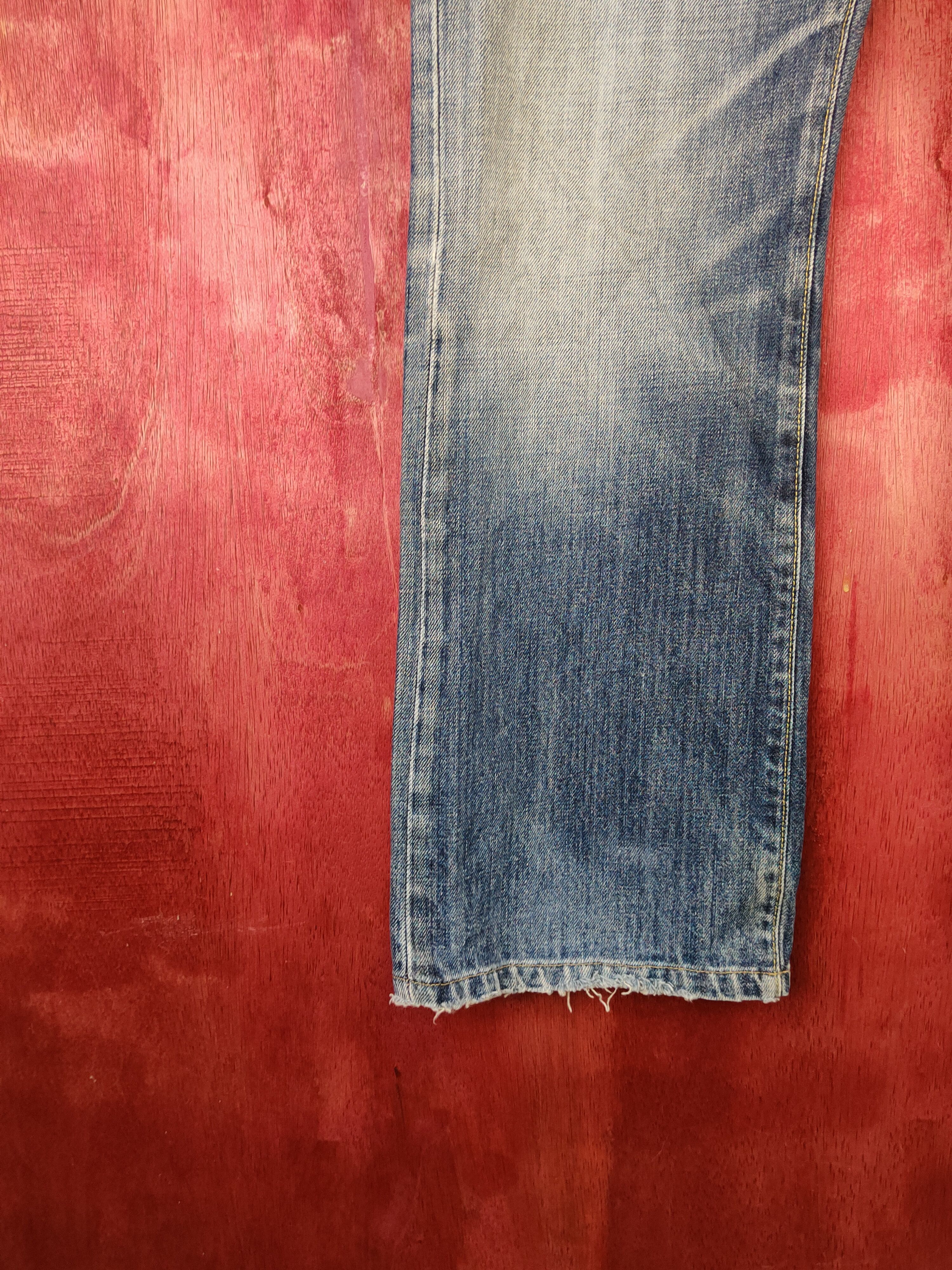 Japanese Brand Uniqlo Blue Faded Distressed Ripped Boot Cut Jeans #S1674 Size US 32 / EU 48 - 4 Thumbnail