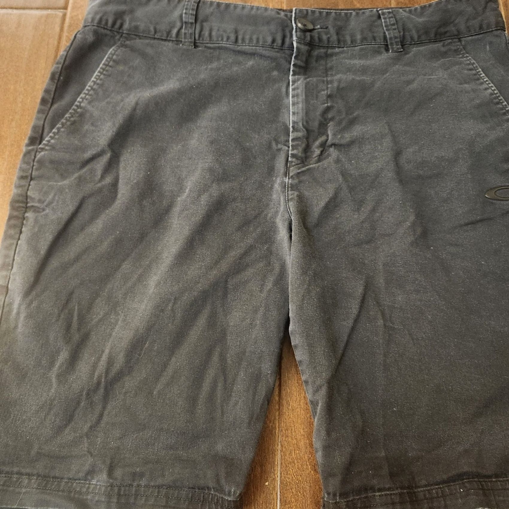 Oakley Oakley Shorts Mens 34 Black Casual Chino Flat Front Logo Stretch Summer Outdoor 34 Mens Size US 34 / EU 50 - 5 Thumbnail
