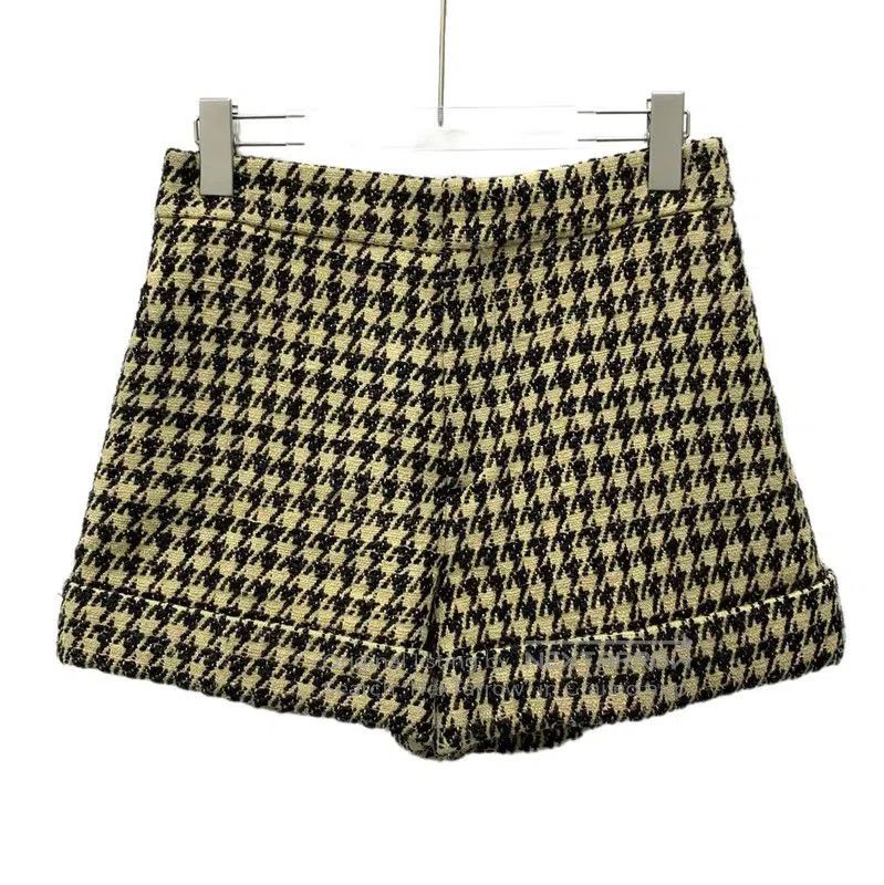Dior Dior Brown Women's Houndstooth Shorts . Size 23" - 1 Thumbnail