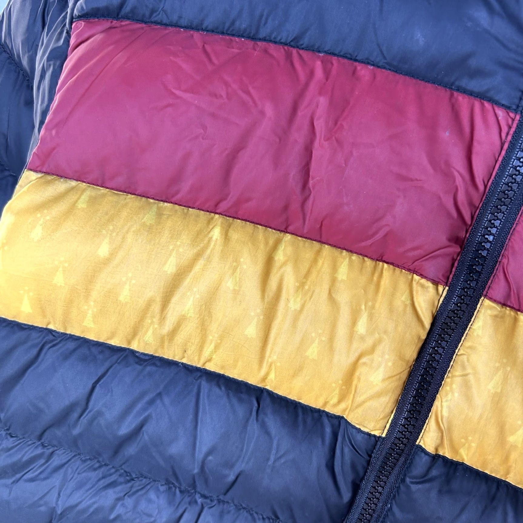 Vintage **Harry Potter 700 Down Fill Puffer Jacket Hooded Medium M** User: **700 Down Fill Harry Potter Hooded Puffer Jacket Medium M** Size US M / EU 48-50 / 2 - 6 Thumbnail