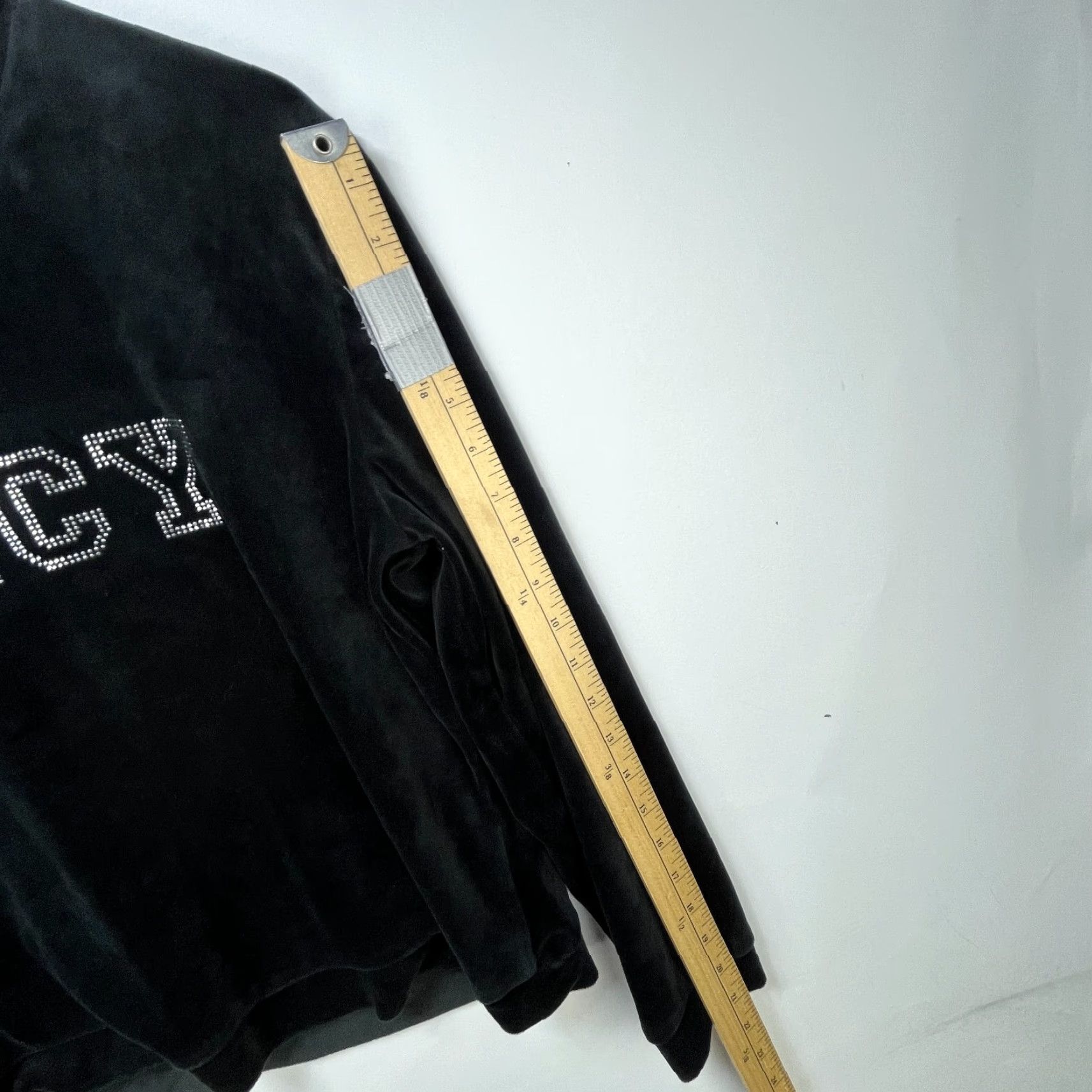 Juicy Couture VINTAGE Juicy Couture Shirt Women's L Long Sleeve Velour Black 90s/00s Womens Velour Shirt L Size L / US 10 / IT 46 - 6 Thumbnail