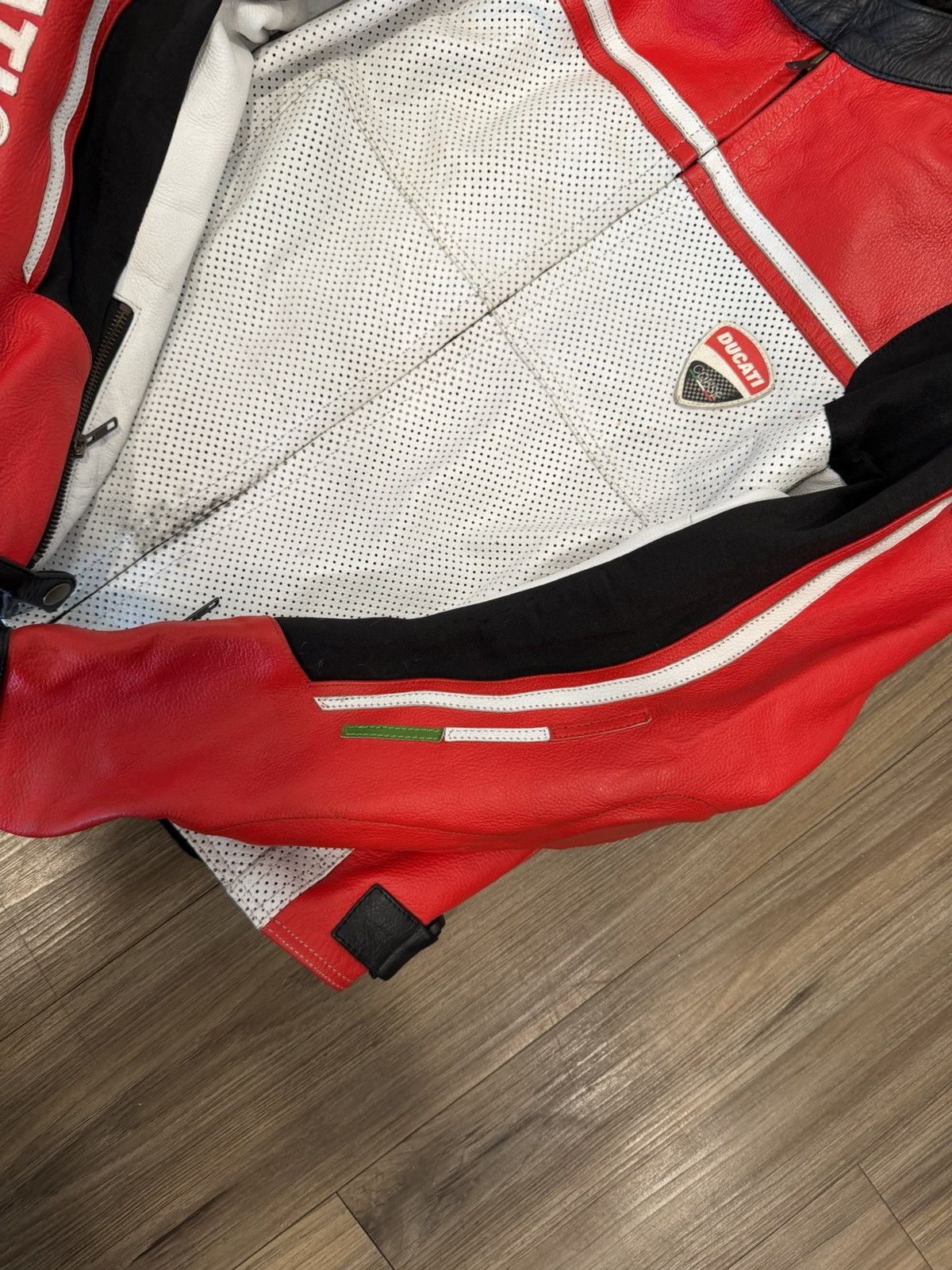 Ducati Ducati Corse Leather Motorcycle Jacket Size US M / EU 48-50 / 2 - 5 Thumbnail