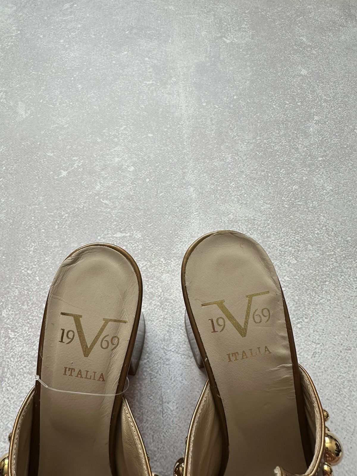 Versace versace 1969 shoes women platform gold size 38 made in Italy Size US 8 / IT 38 - 4 Thumbnail