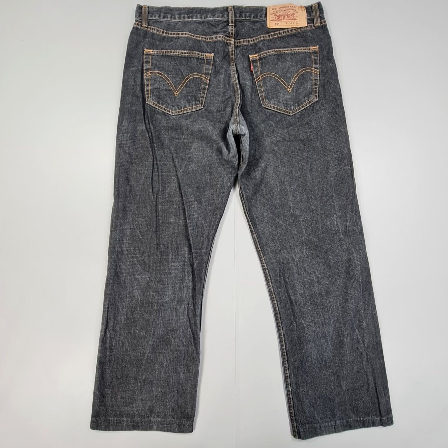 Levi's VINTAGE Levi's 501 Jeans Grey W36 L30 Regular Straight 90s Made in Spain Mens Size US 36 / EU 52 - 7 Thumbnail