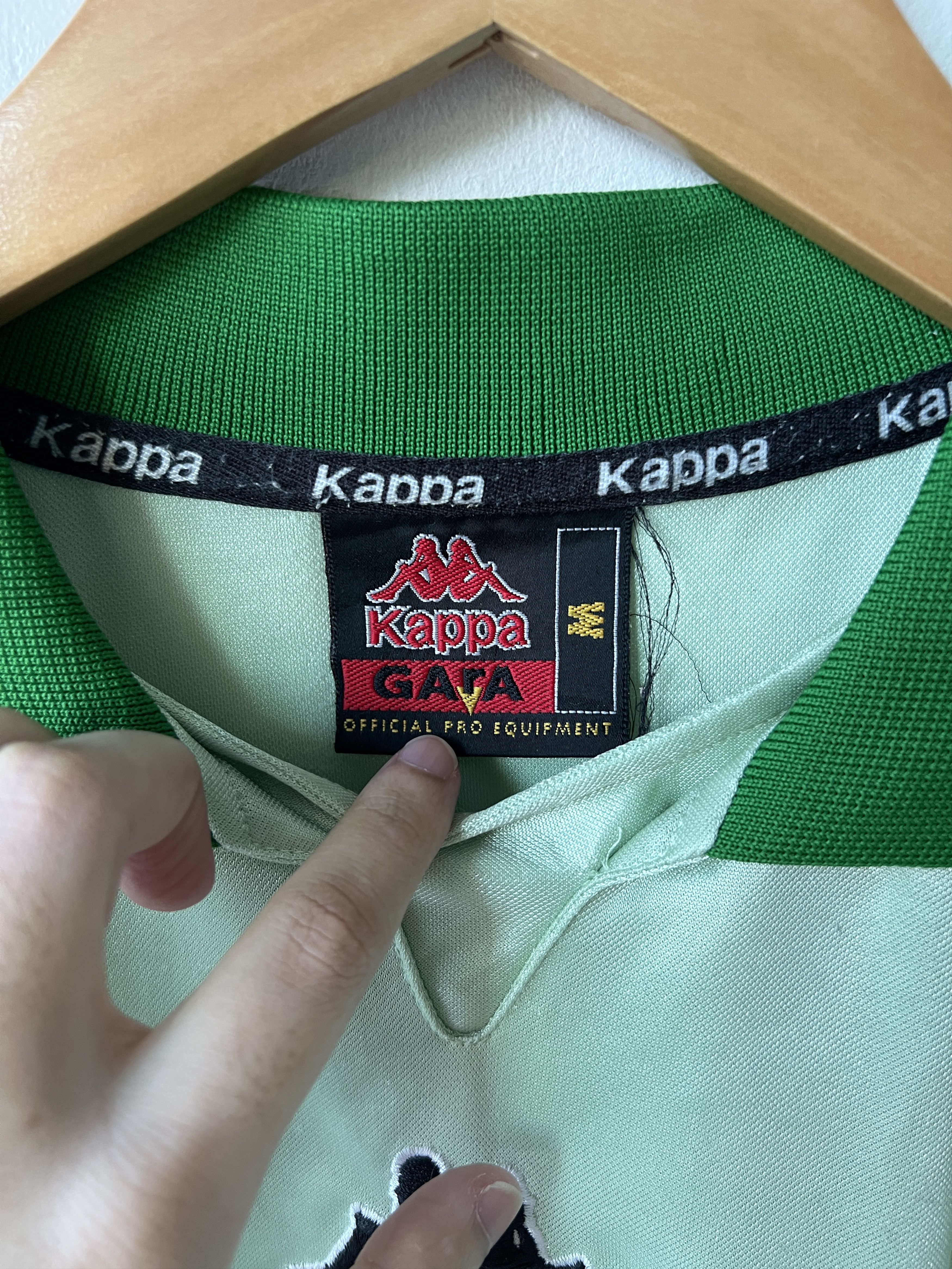 Kappa (M) Real Betis 1999-00 Away Kit Size US M / EU 48-50 / 2 - 3 Thumbnail