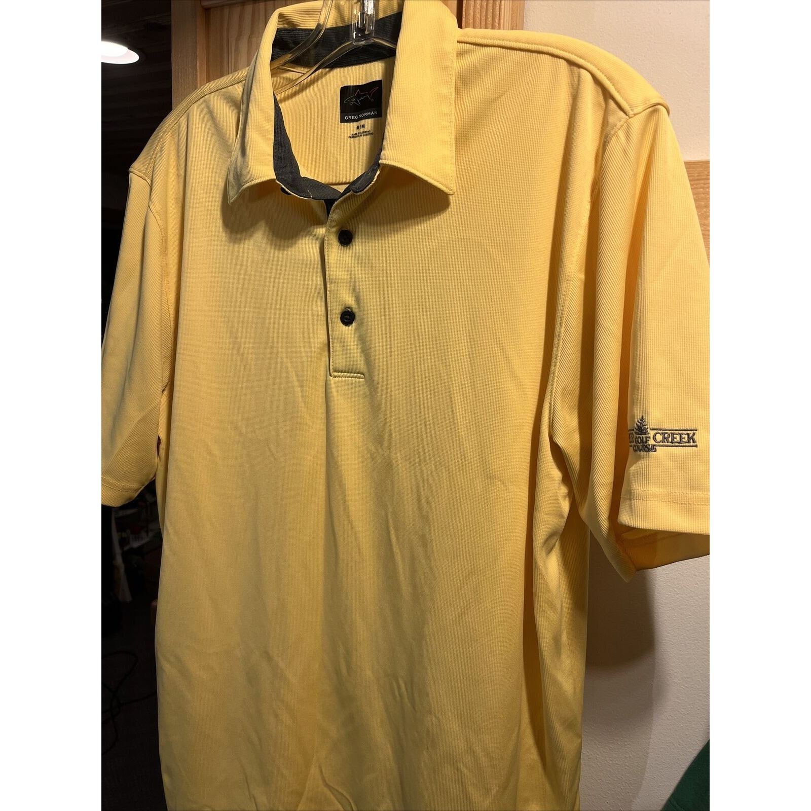 Greg Norman Greg Norman Men’s M Yellow SS 1/4 Button Polyester Golf Polo Size US M / EU 48-50 / 2 - 9 Thumbnail
