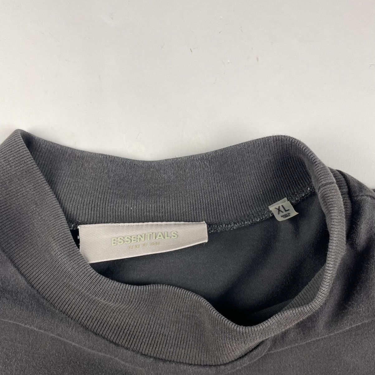 Fear of God Fear Of God Essentials 1977 Mock Neck Shirt Dark Gray Men XL Size US XL / EU 56 / 4 - 6 Thumbnail