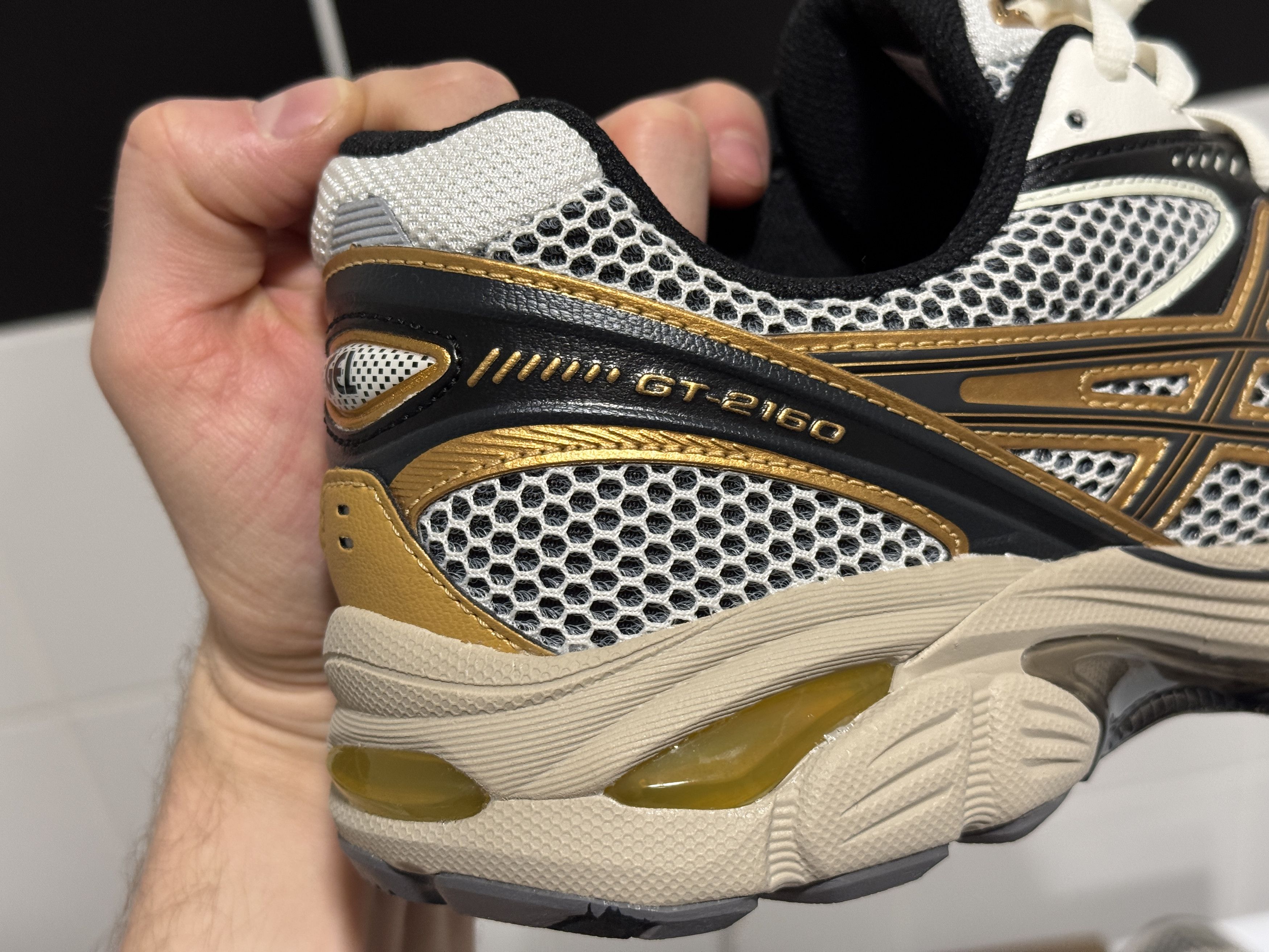 Asics Asics GT-2160 Cream / Pure Gold sneakers EU43.5 Size US 9.5 / EU 42-43 - 10 Thumbnail