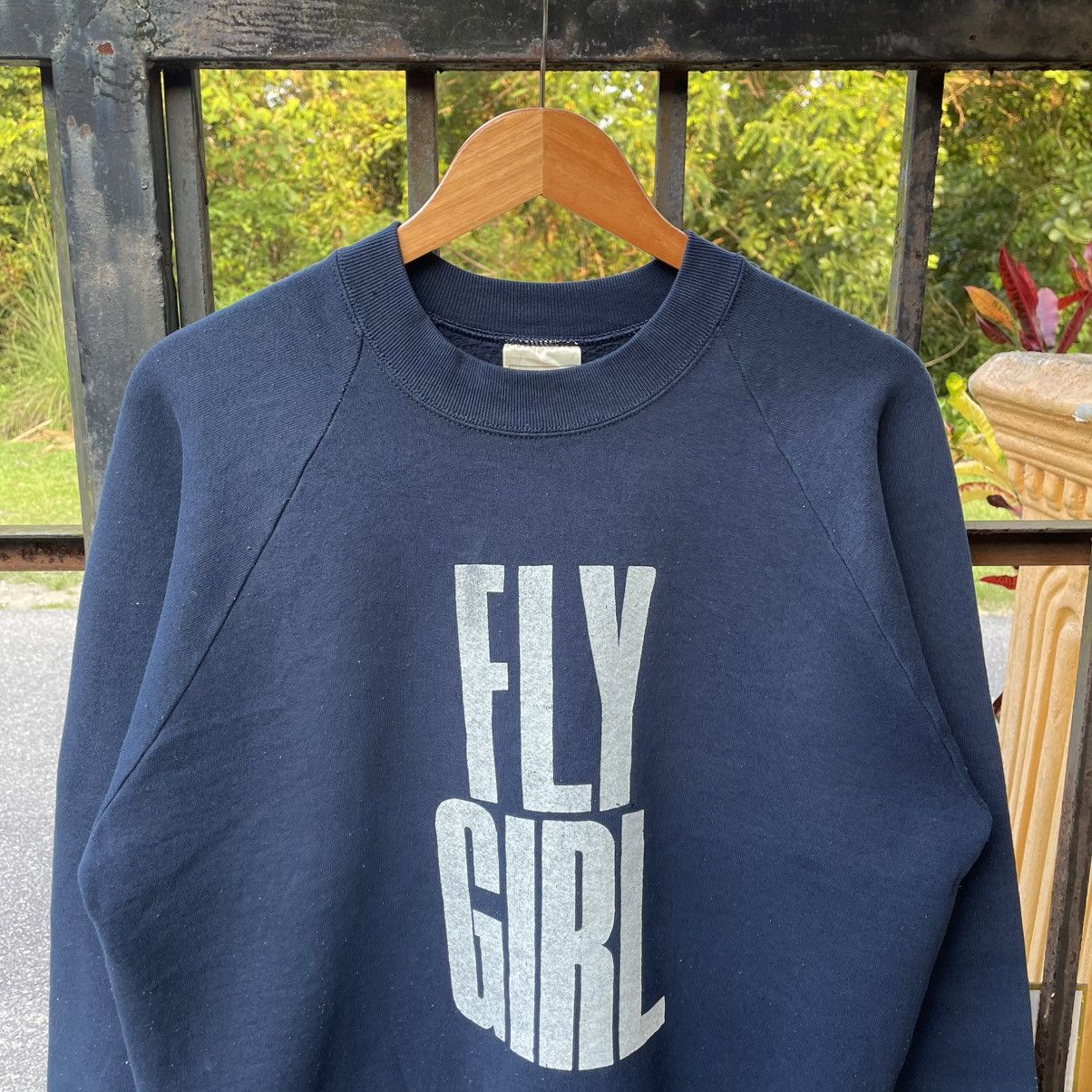Fruit Of The Loom 🔥Vintage 90s FLY GIRL Big Spellout Sweatshirts Size US M / EU 48-50 / 2 - 4 Thumbnail