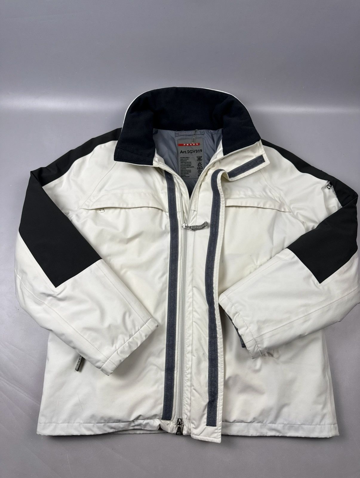 Prada Prada goretex jacket white & black puffer size XL mens Size US XL / EU 56 / 4 - 1 Thumbnail