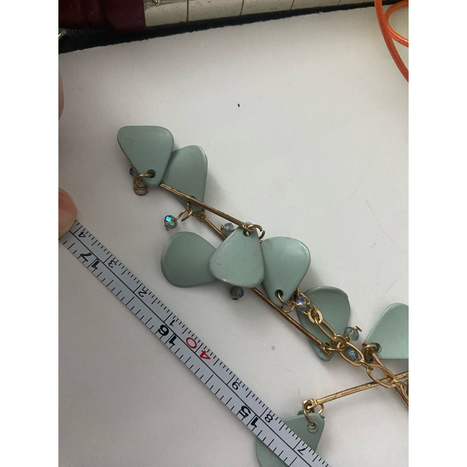 Vintage Vintage mint green petal y drop necklace, gold tone Size ONE SIZE - 5 Thumbnail