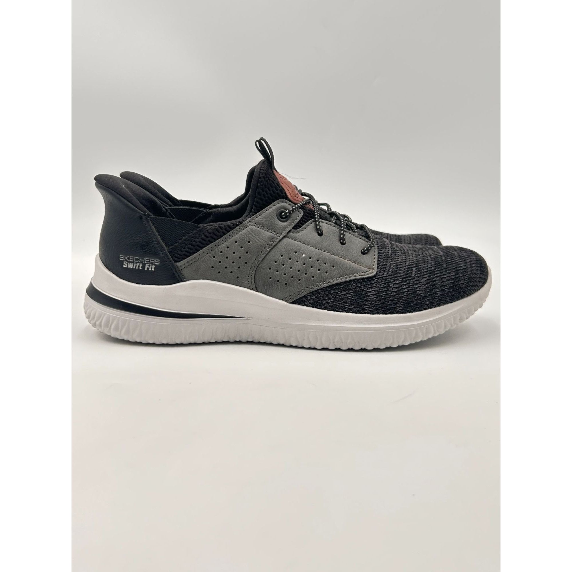 Other Skechers Hands Free Swift Fit Mens 8 Black Slip On Sneakers Size US 8 / EU 41 - 1 Thumbnail