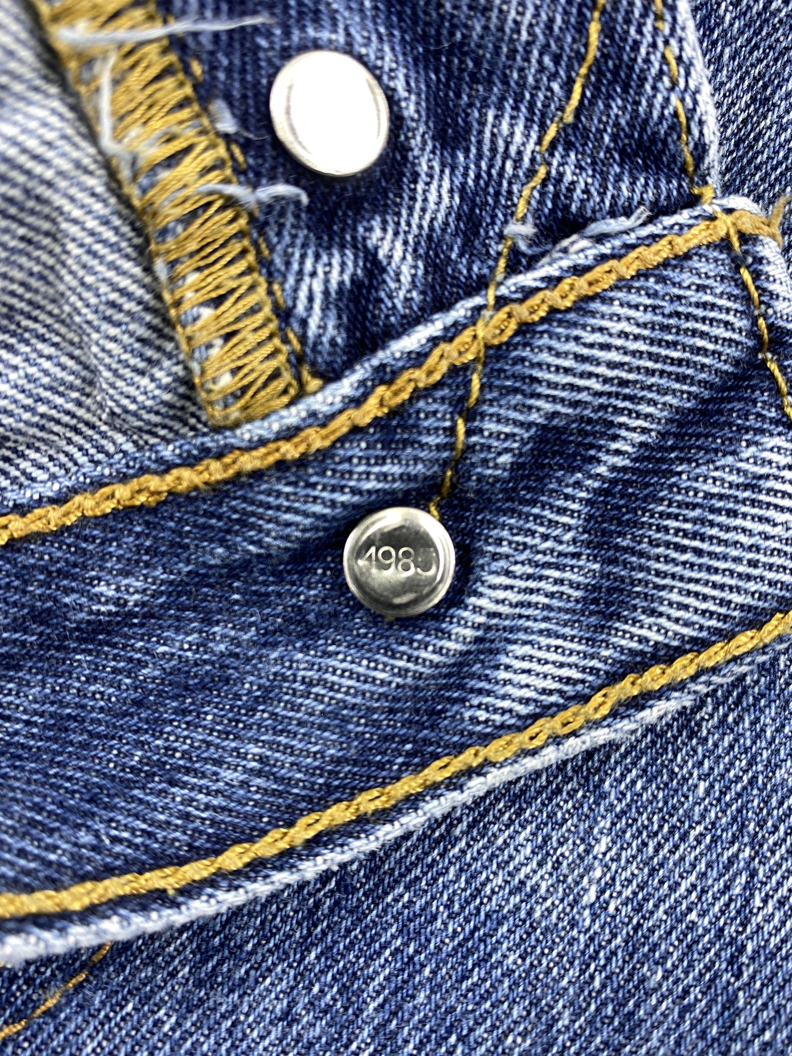 Levi's Blue Vintage Levi's 501 Jeans 39x32 Denim -JN1508 Size US 39 - 7 Thumbnail