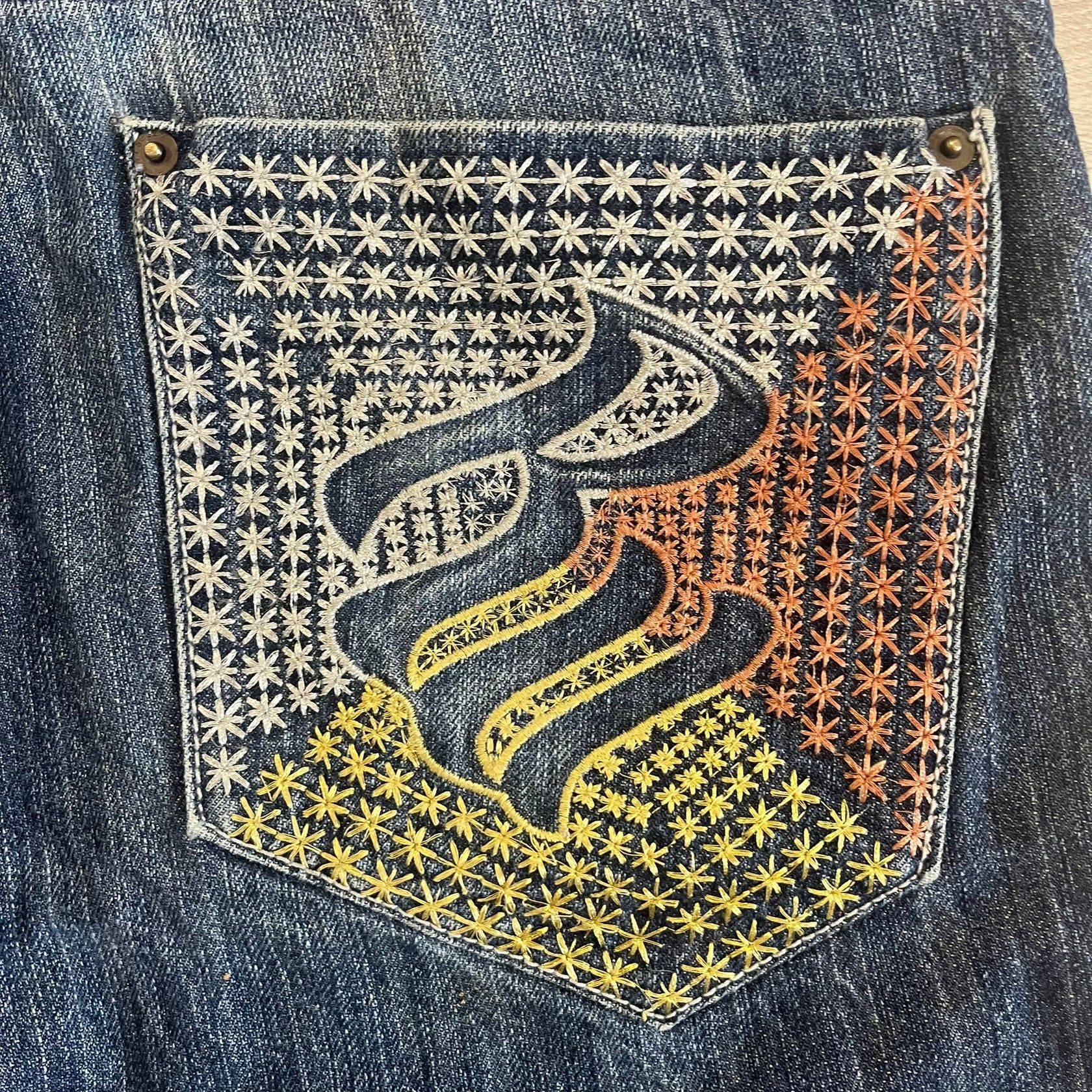 Rocawear rocawear embroided denim shorts Size US 31 - 2 Thumbnail