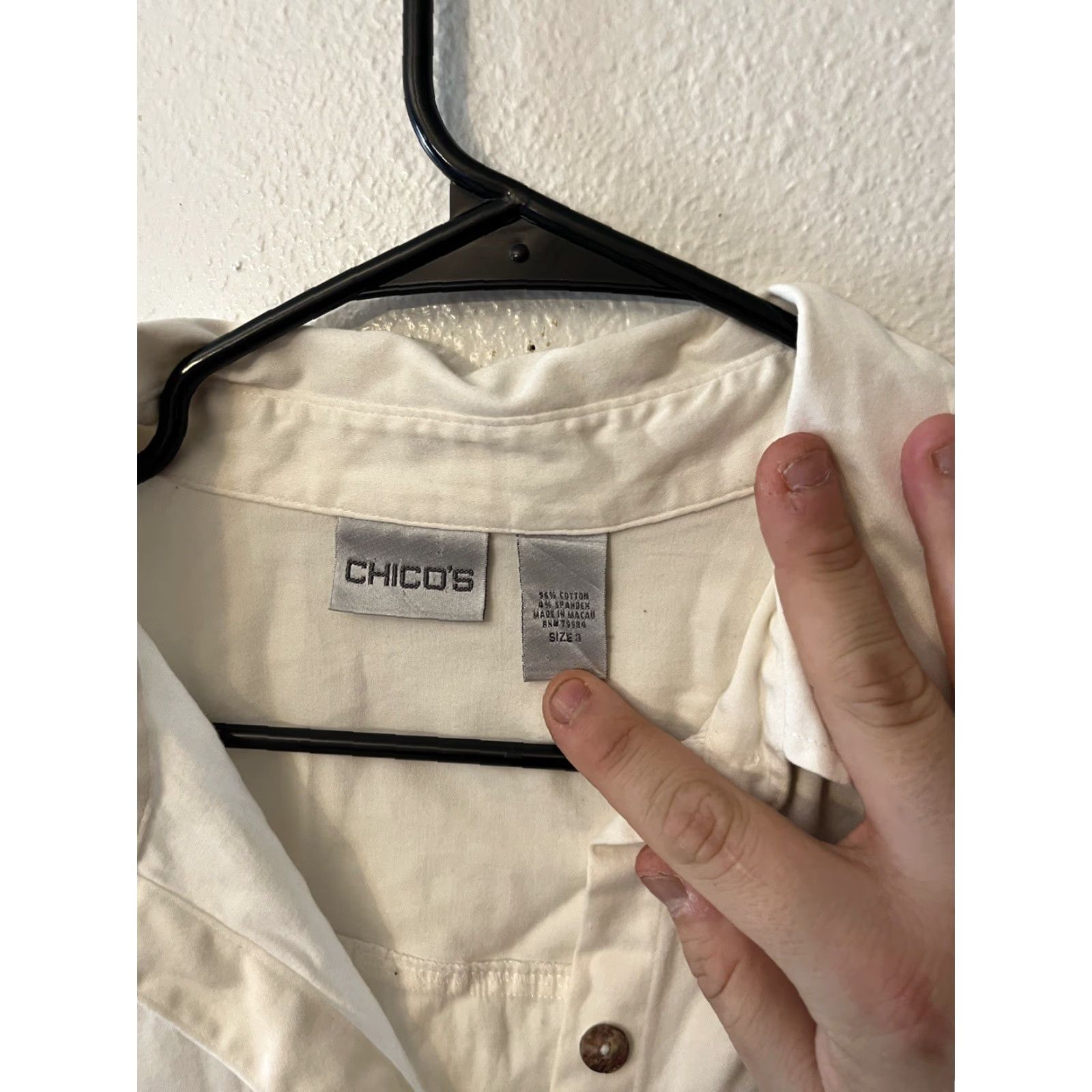 Vintage VINTAGE Chicos Design Women Button-Up Shirt Size 3 White Cotton Blend Solid Womens Size XS / US 0-2 / IT 36-38 - 2 Thumbnail