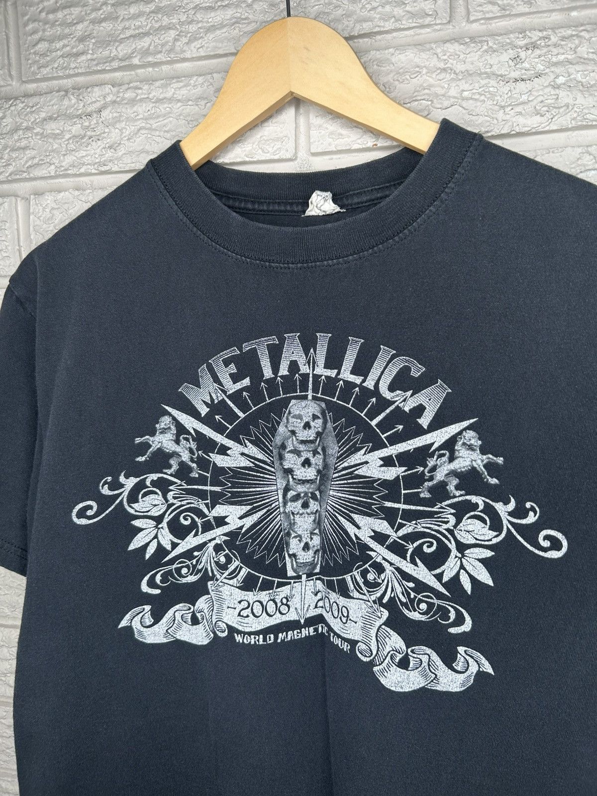 Band Tees Vintage Metallica 08 World Magnetic Skull Tour T Shirt Size US M / EU 48-50 / 2 - 3 Thumbnail