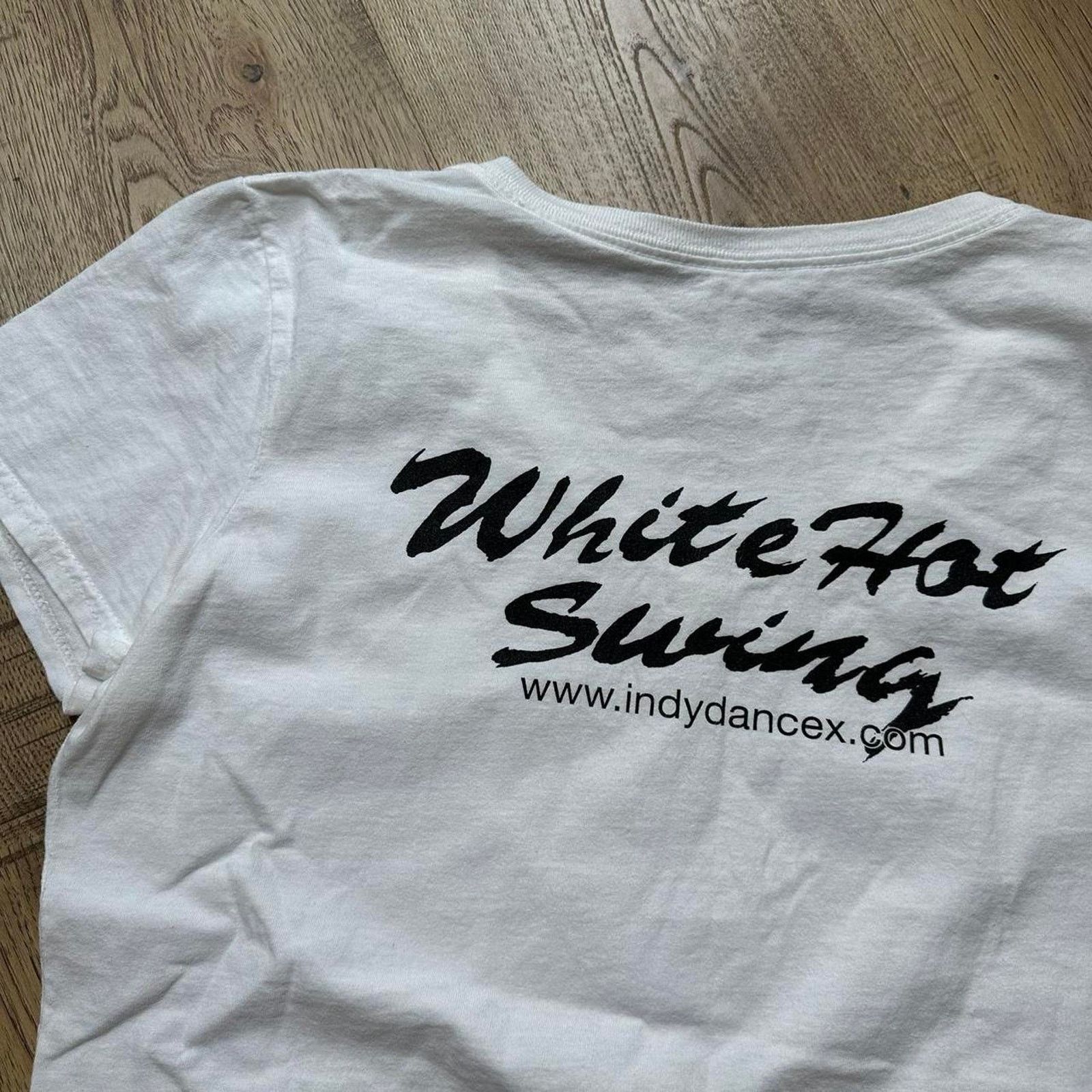 Vintage Vintage 00s Y2K White Hot Swing V Neck Top Shirt Size US S / EU 44-46 / 1 - 4 Thumbnail