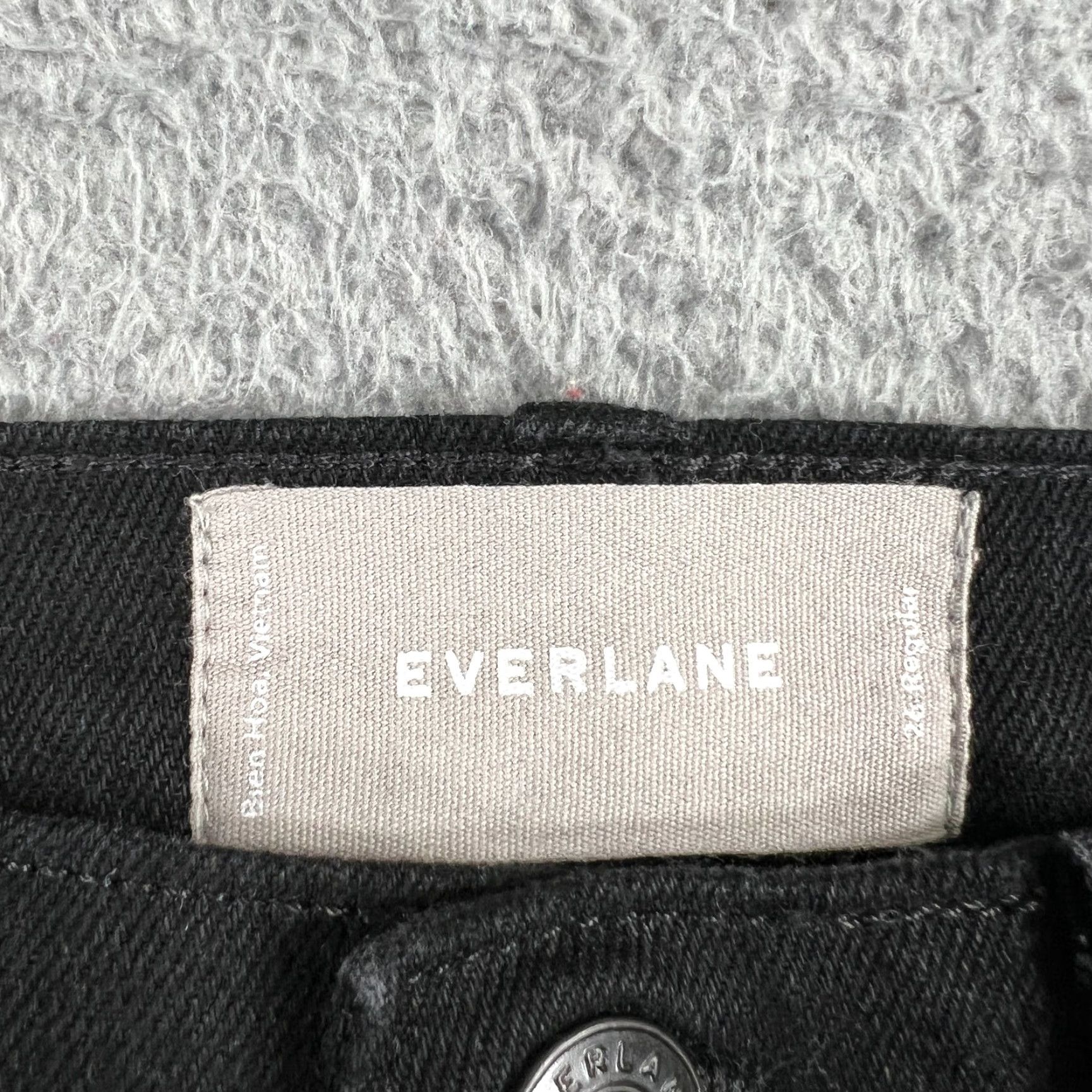Everlane VINTAGE Everlane High Rise Cropped Jeans Women 26 Black Denim Stretch Raw Hem Size 26" / US 2 / IT 38 - 6 Thumbnail