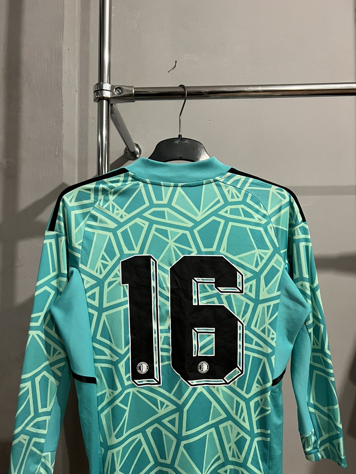 Adidas 2022/23 FEYENOORD ROTTERDAM #16 GO PLAYER ISSUED SOCCERSHIRT Size US S / EU 44-46 / 1 - 13 Thumbnail