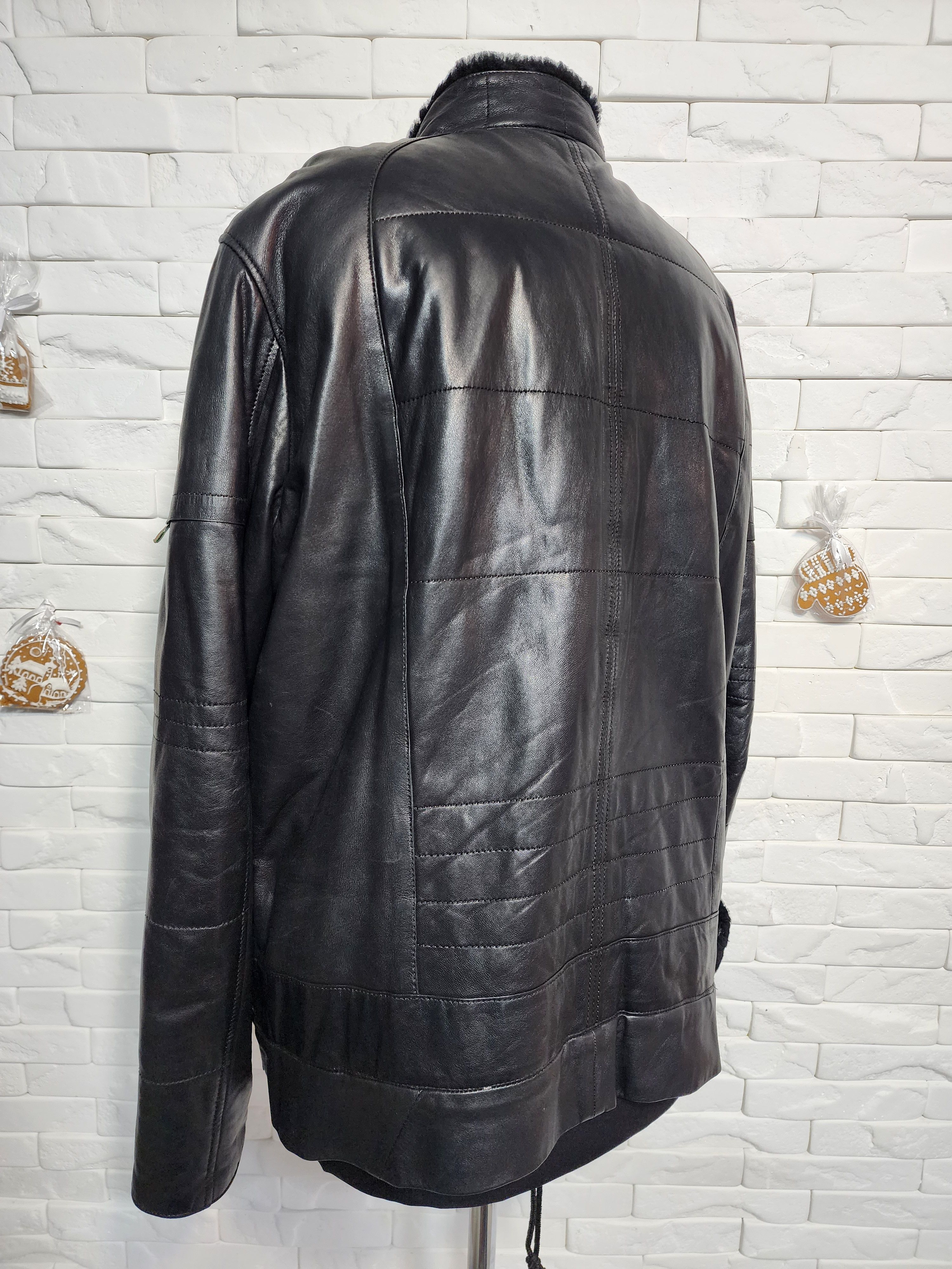 Furla Men's Black Sheepskin Coat: Warm Leather Jacket Size US L / EU 52-54 / 3 - 6 Thumbnail