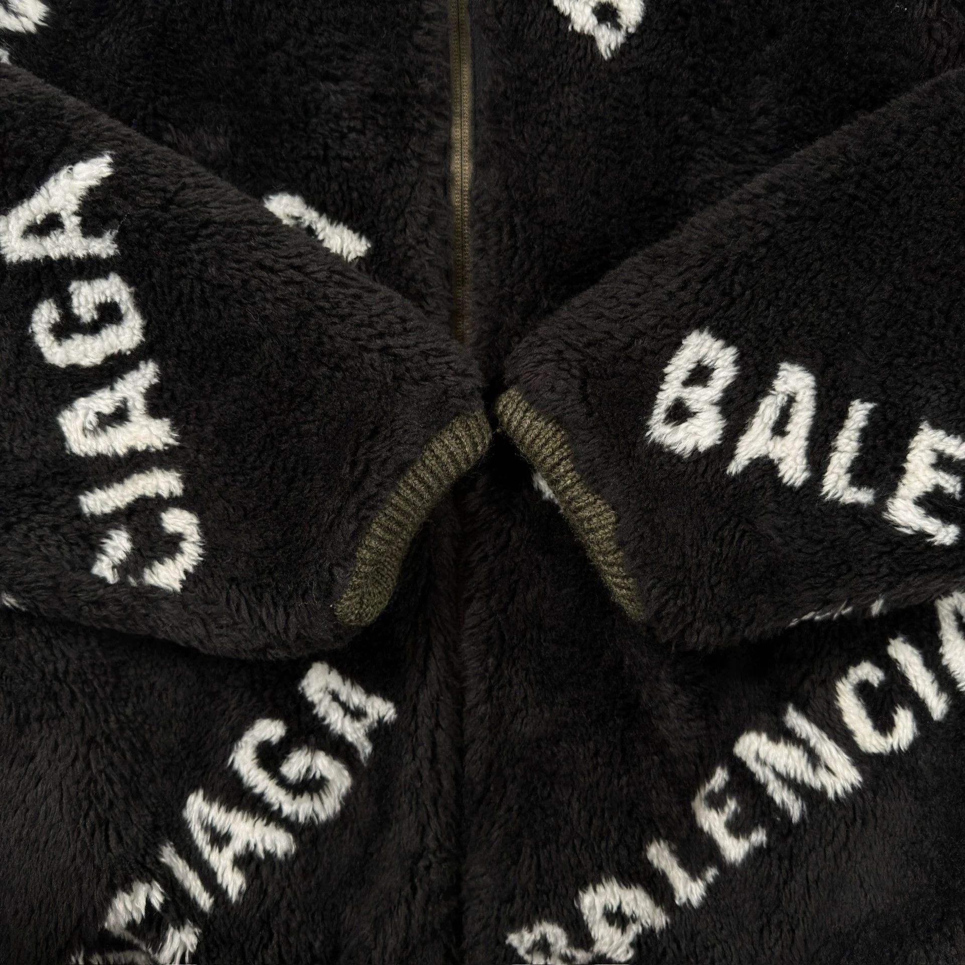 Balenciaga Balenciaga Black Reversible FleeceAll-Over Print Size M / US 6-8 / IT 42-44 - 3 Thumbnail