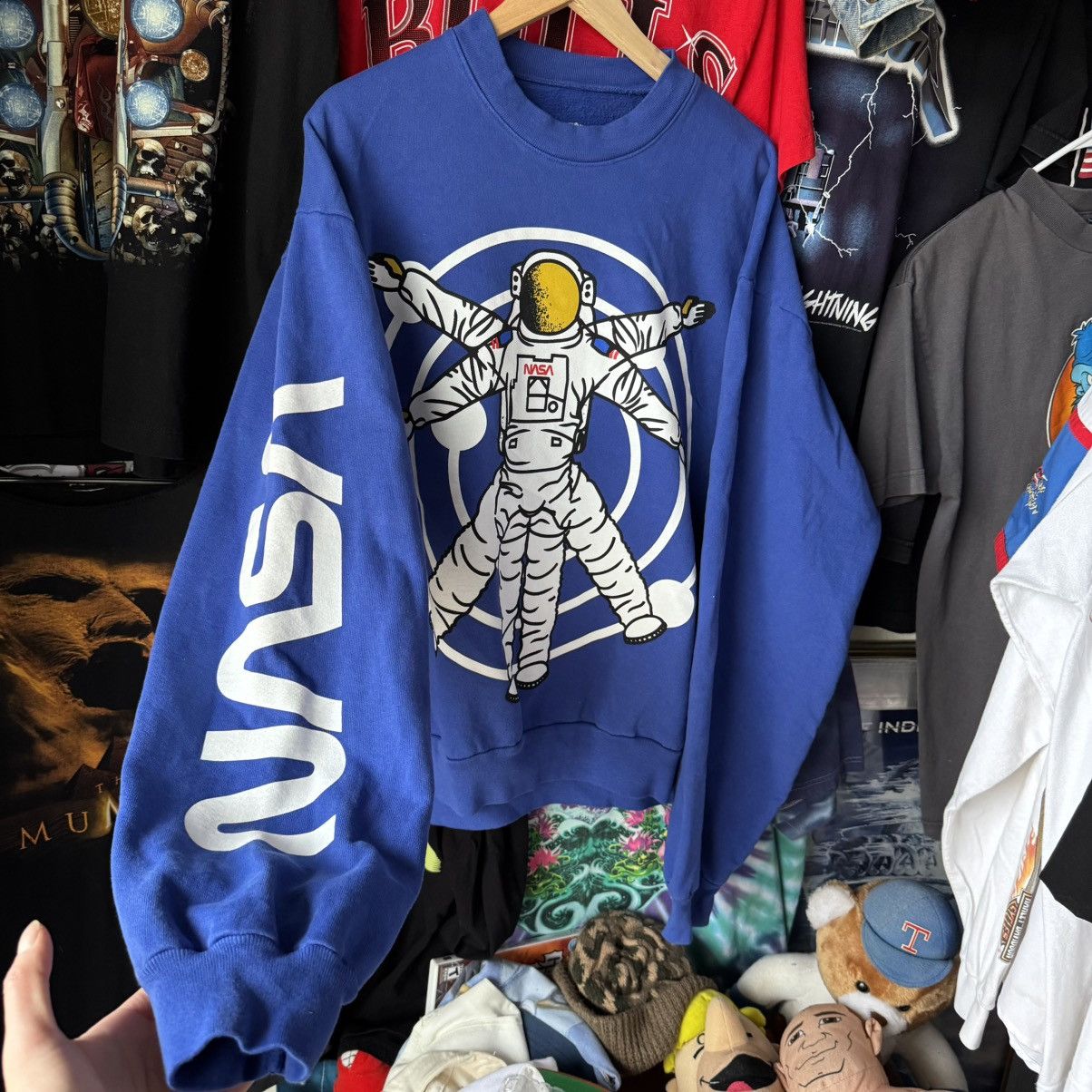 Kanye West × Kid Cudi × NASA Kid Cudi x NASA MERCH Concert Sweatshirt Astronaut The Moon Size US L / EU 52-54 / 3 - 5 Thumbnail