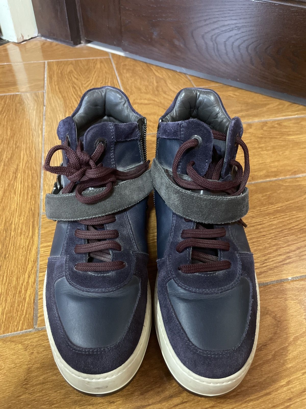 Sneakers high top