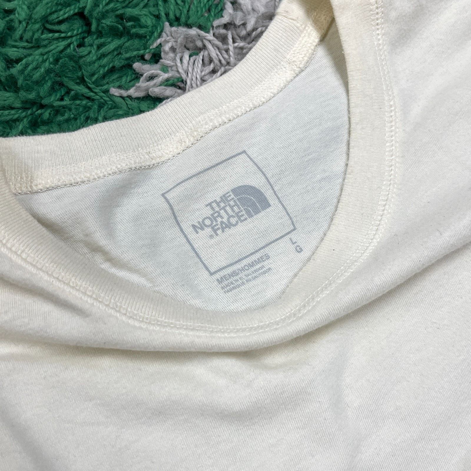 The North Face The North Face TNF Cream Pocket Tee T Shirt size Large L B12 Size US L / EU 52-54 / 3 - 4 Thumbnail