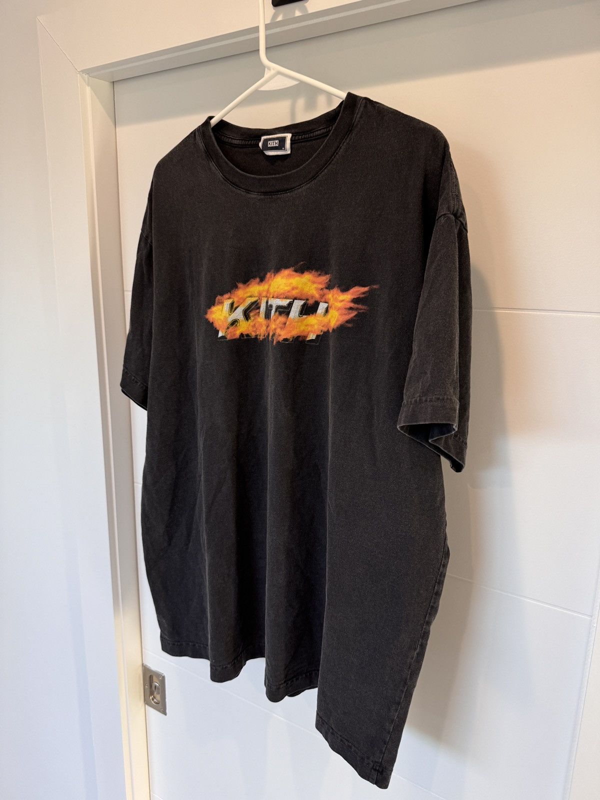 Kith Kith Orbit Flame Black Vintage Tee Size XL Size US XL / EU 56 / 4 - 3 Thumbnail