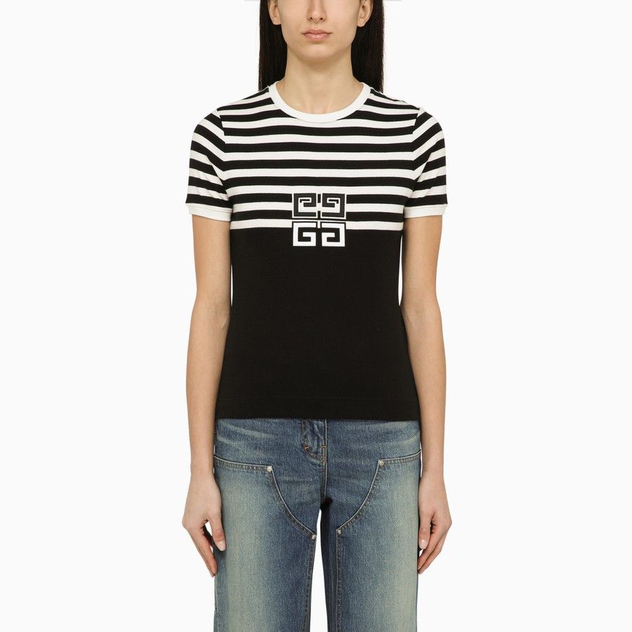image of Givenchy O1D2Blof0124 T-Shirt In Black, Women's (Size Small)
