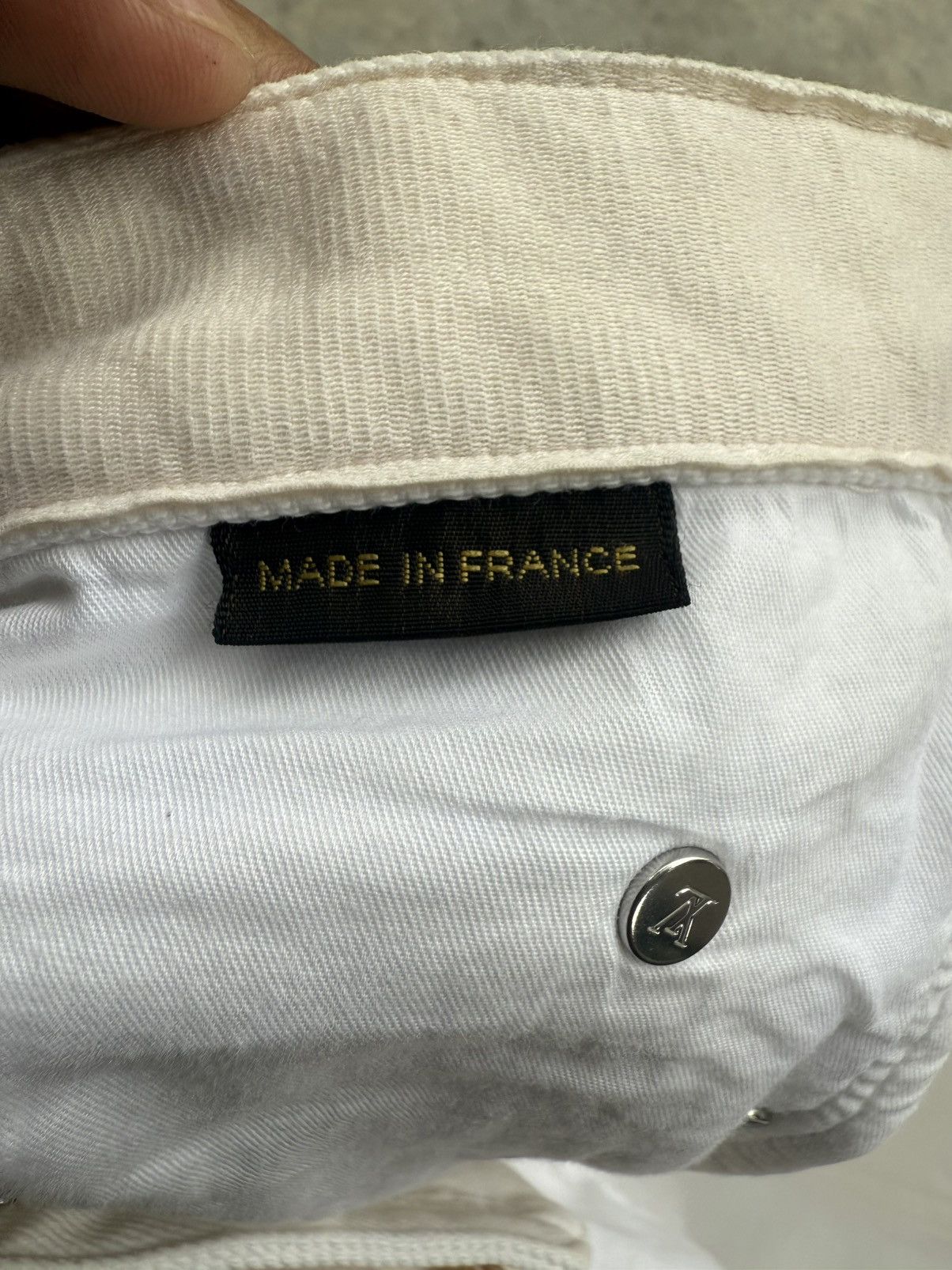 Louis Vuitton Louis Vuitton Embroidered V Leather Denim Size US 36 / EU 52 - 21 Thumbnail