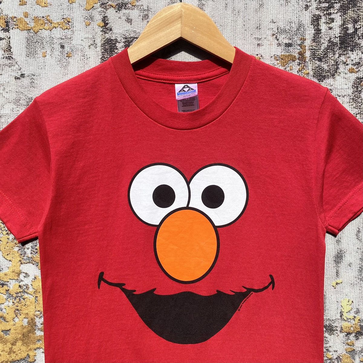 Vintage Vintage Elmo Face Sesame Street Shirt Elmo Characters©️2002 Size US S / EU 44-46 / 1 - 5 Thumbnail