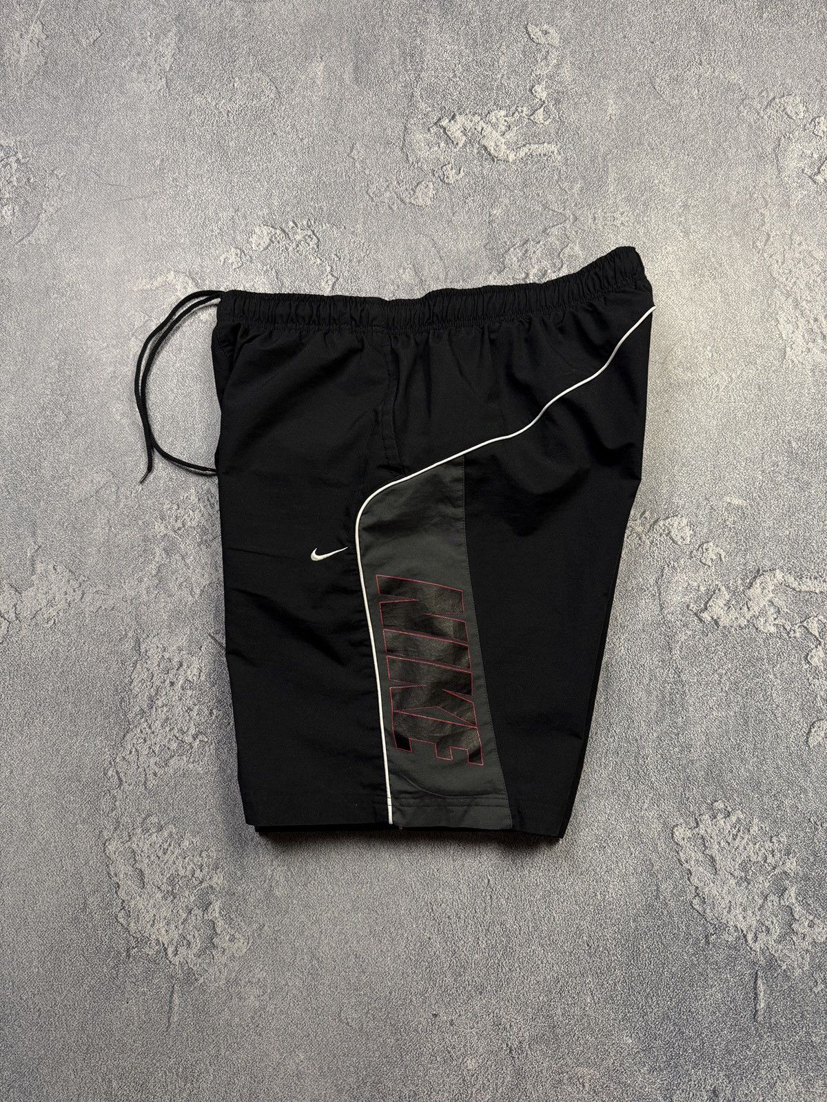 Nike Vintage Nike Shorts big logo Size US 36 / EU 52 - 1 Thumbnail