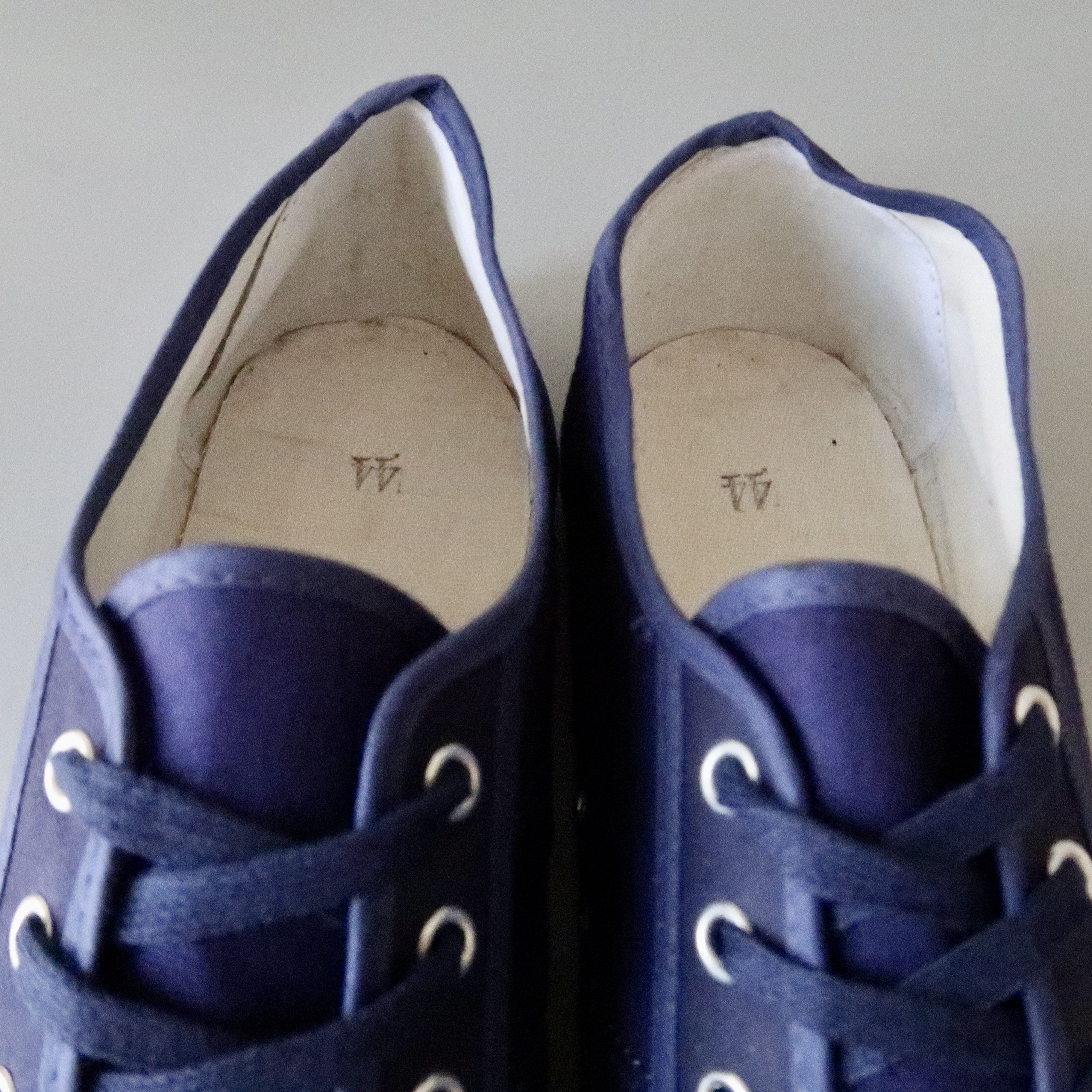 Vintage DEADSTOCK, VTG 1970s Swedish Army gym trainers size 44 Size US 10 / EU 43 - 8 Thumbnail