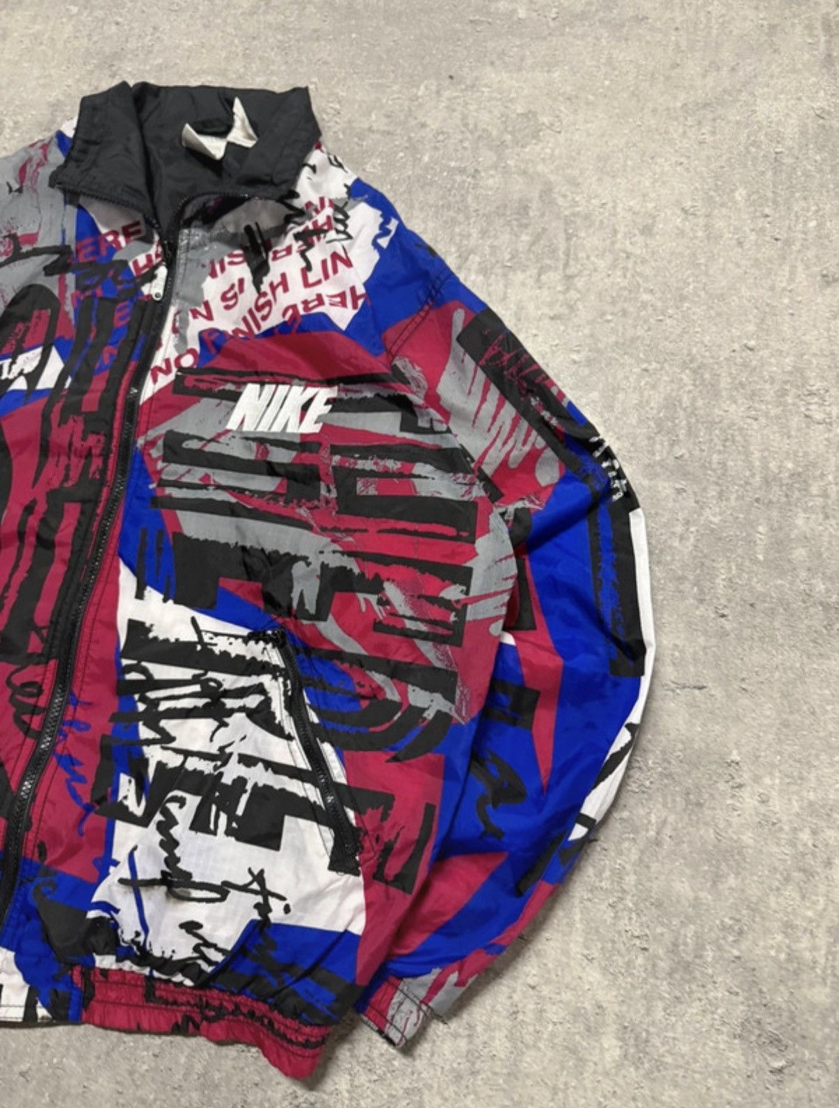 Nike Nike 90s full print light jacket boxy bomber fit Size US L / EU 52-54 / 3 - 4 Thumbnail