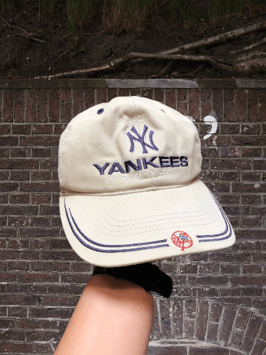 New York Yankees New York Yankees Cap Size ONE SIZE - 1 Thumbnail