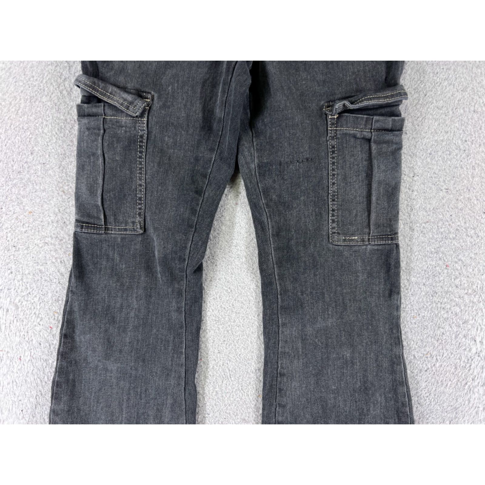 Forever 21 Forever 21 Jeans Women 24 Gray Denim Flared High Rise 5-Pocket Cotton Inseam 30 Womens Size 42" / US 20 - 3 Thumbnail