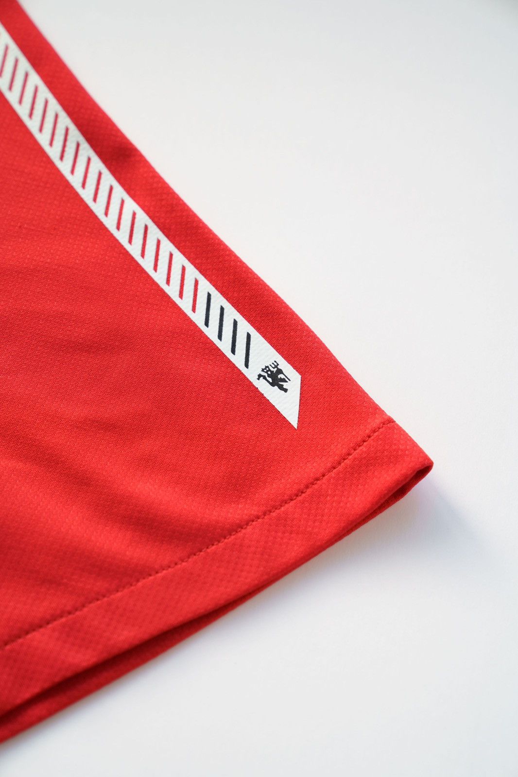 Nike Nike x Manchester United Jersey 2010 - 2011 Size US M / EU 48-50 / 2 - 12 Thumbnail