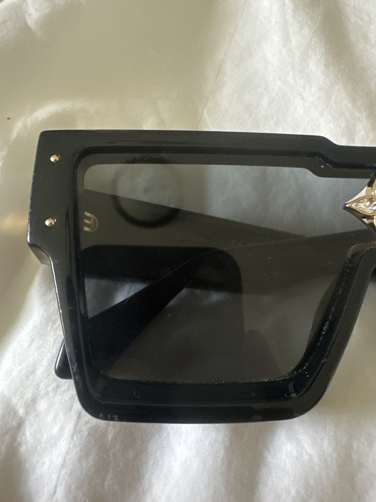 Louis Vuitton LOUIS VUITTON CYCLONE SUNGLASSES Size ONE SIZE - 6 Thumbnail