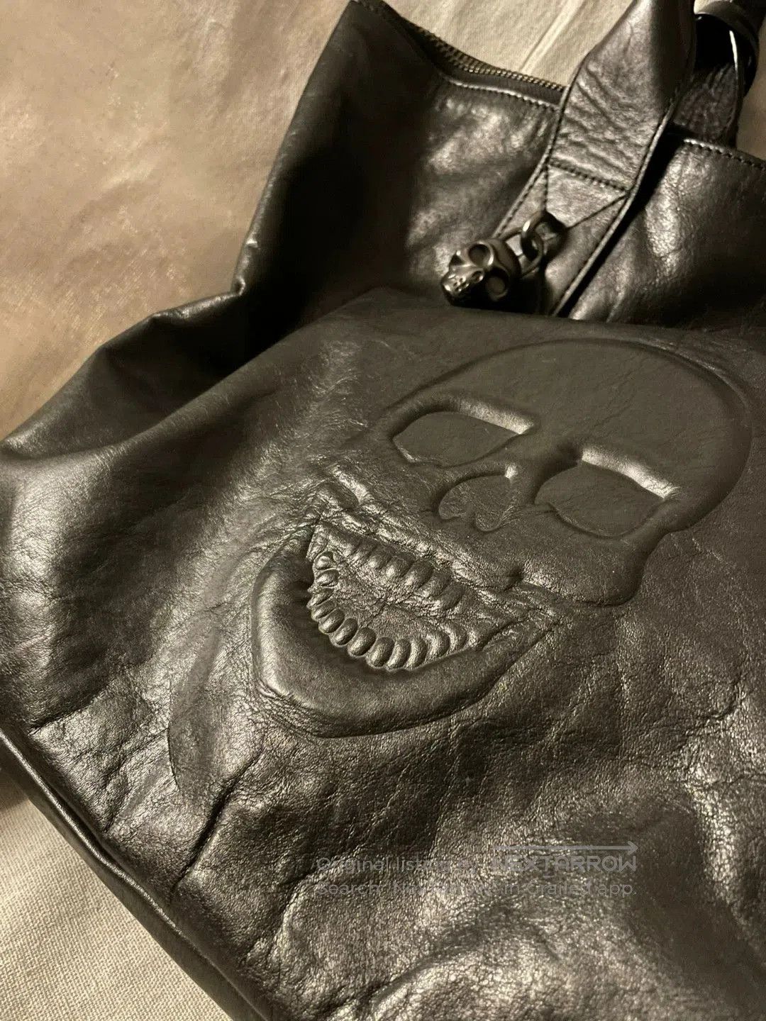 Alexander McQueen Alexander McQueen Skull Embossed Leather Bag. Size ONE SIZE - 4 Thumbnail