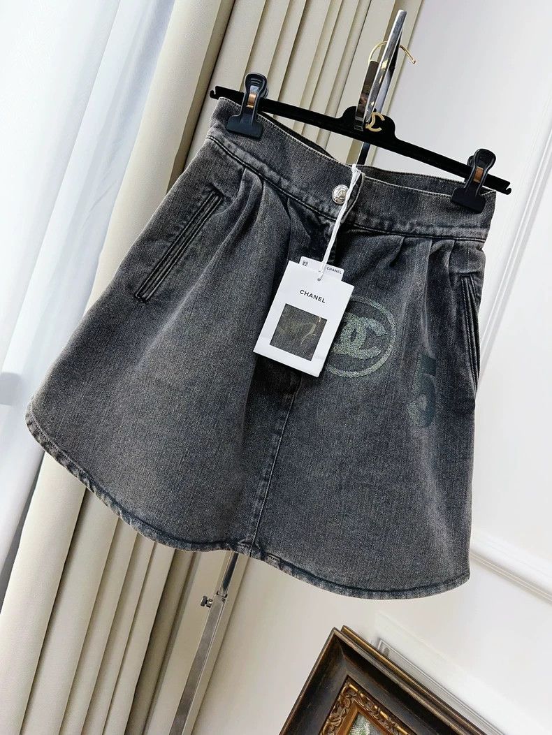 Chanel Chanel 23C Grey Denim Mini Skirt - dmc Size US 30 / EU 46 - 1 Thumbnail