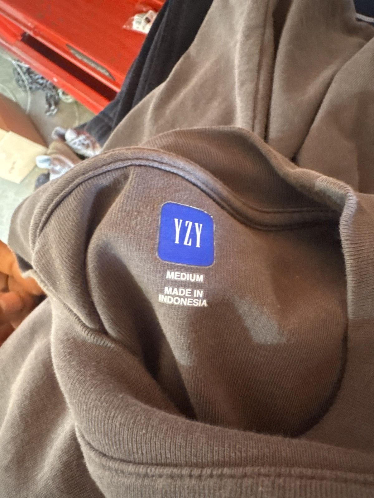 Balenciaga × Gap × Yeezy Yeezy GAP Logo No Seam ‘Dark Grey’ Size US M / EU 48-50 / 2 - 5 Thumbnail
