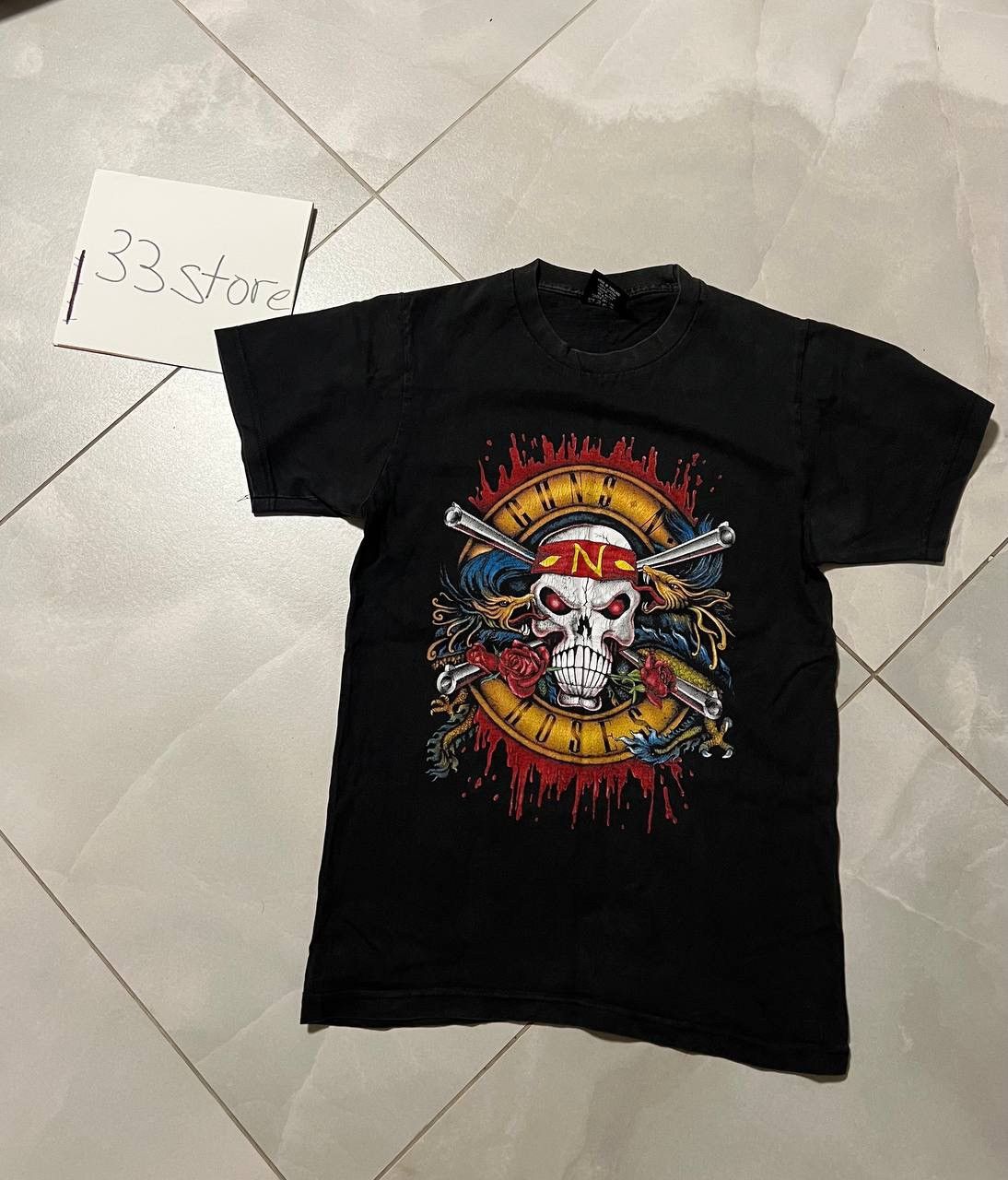 Band Tees Vintage Guns N Roses Rock Band Tour Shirt Size XL/L 90s Size US M / EU 48-50 / 2 - 1 Thumbnail