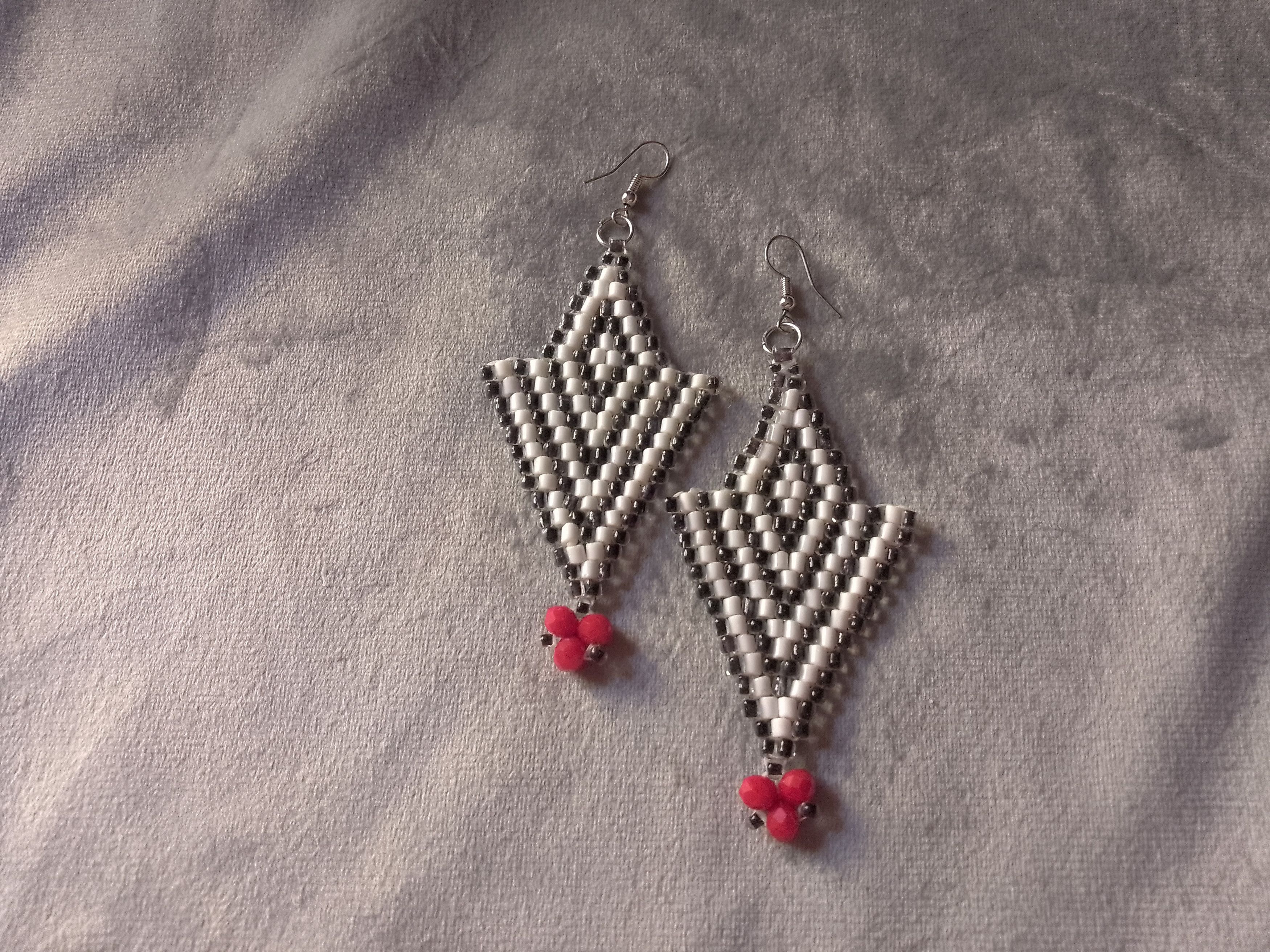 Handmade Earrings Triangular Long Black White Red Crystal Size ONE SIZE - 1 Thumbnail
