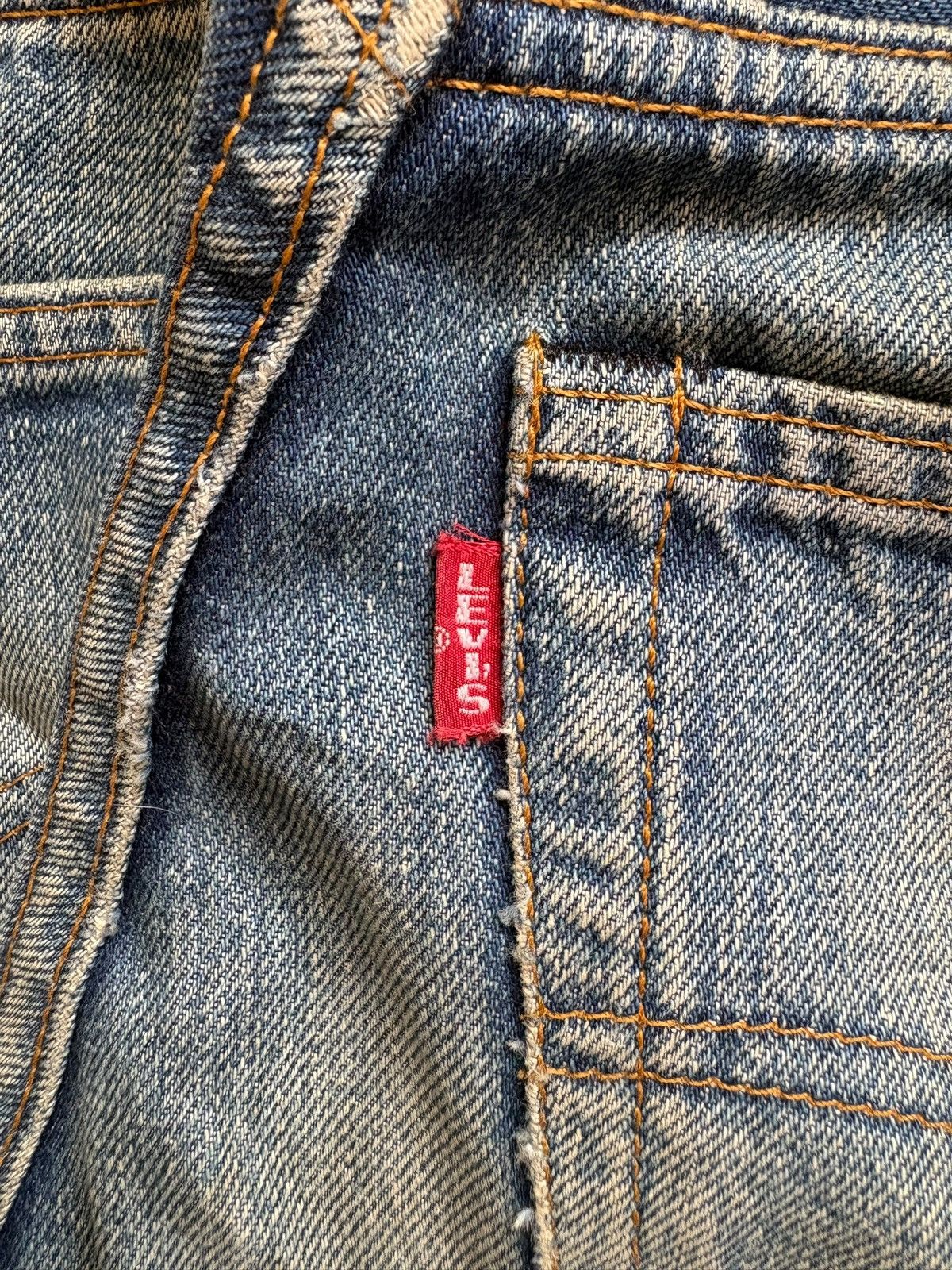 Levi's Vintage 80s Levis 501 Big E Selvedge Loose Jean Button 555 Size US 29 - 13 Thumbnail