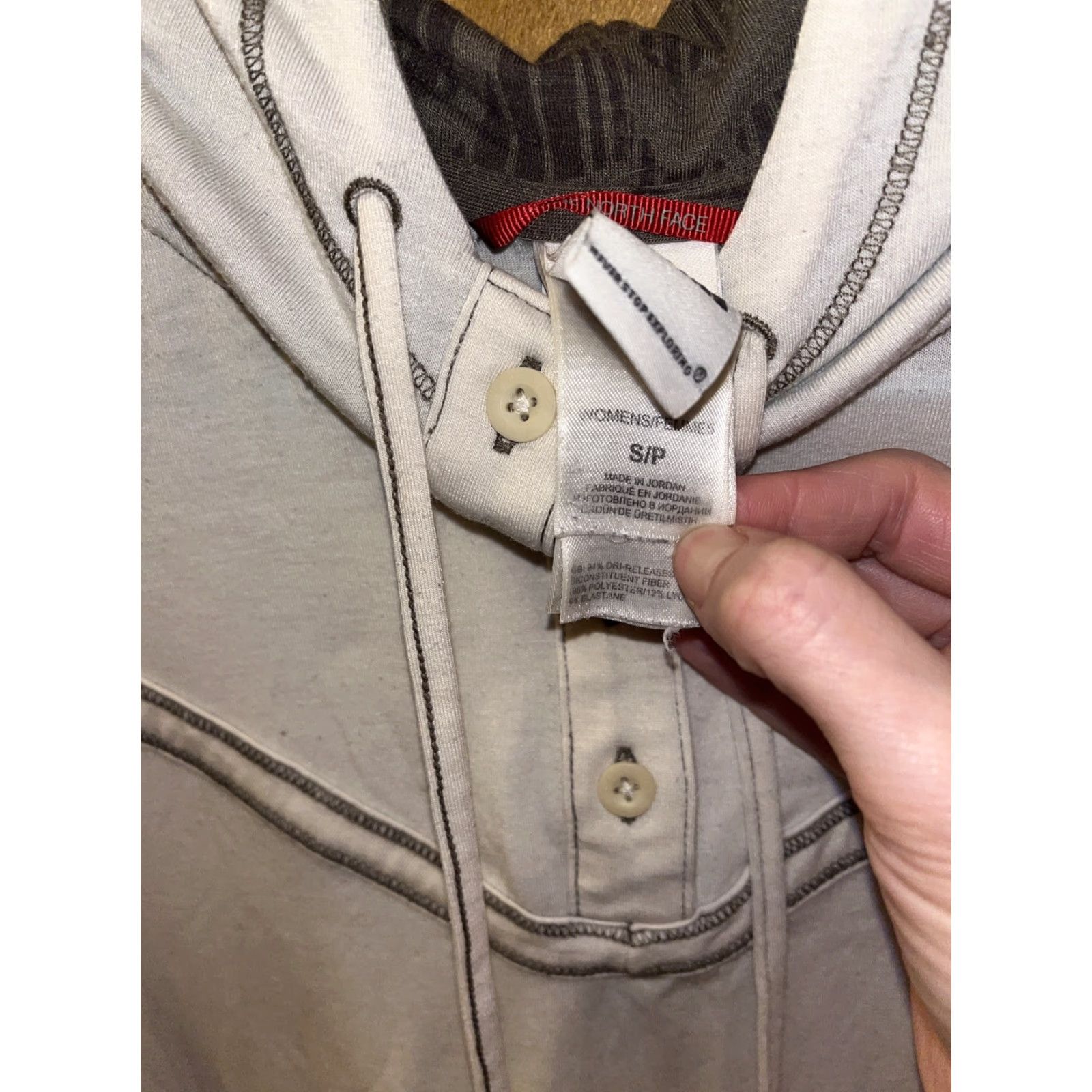 The North Face North Face Hoodie Shirt White Ladies Size Small W/Thumb Holes Active Wear Size S / US 4 / IT 40 - 6 Thumbnail