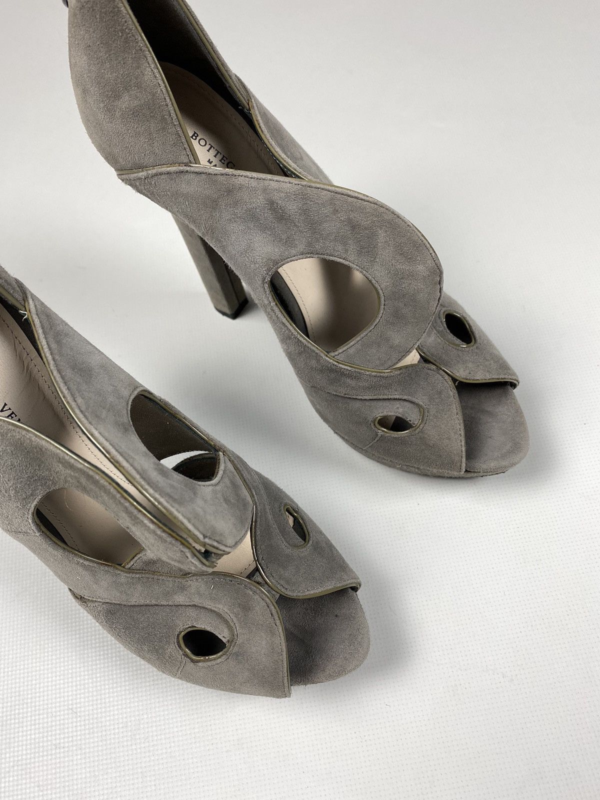 Bottega Veneta Bottega Veneta ladies suede heels shoes size 37 / US 7 Size US 7 / IT 37 - 3 Thumbnail