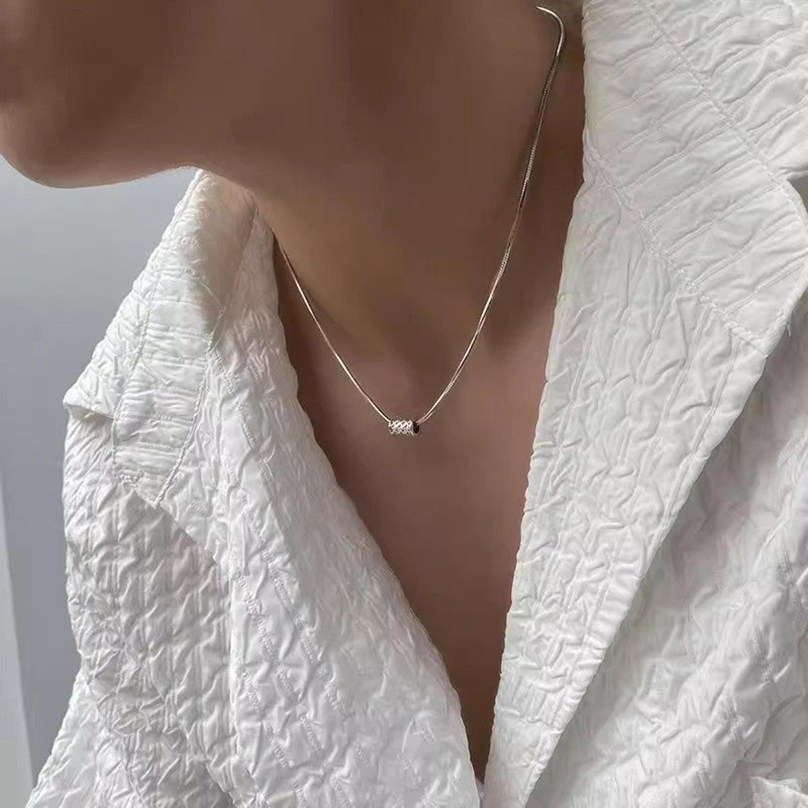 Jewelry Silver Pendant Necklace with Unique Design Size ONE SIZE - 1 Thumbnail
